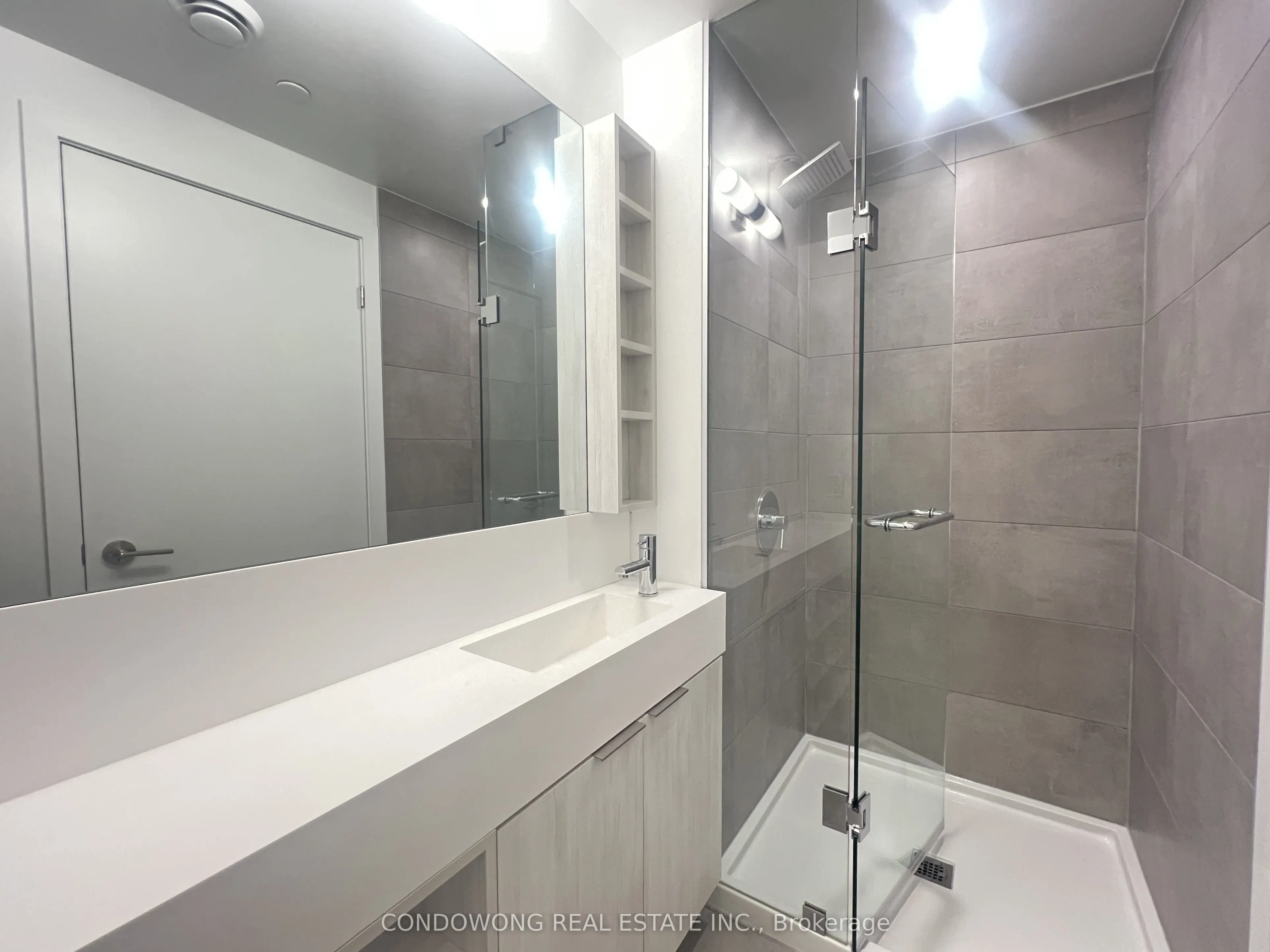 8 Wellesley Street W, #4508