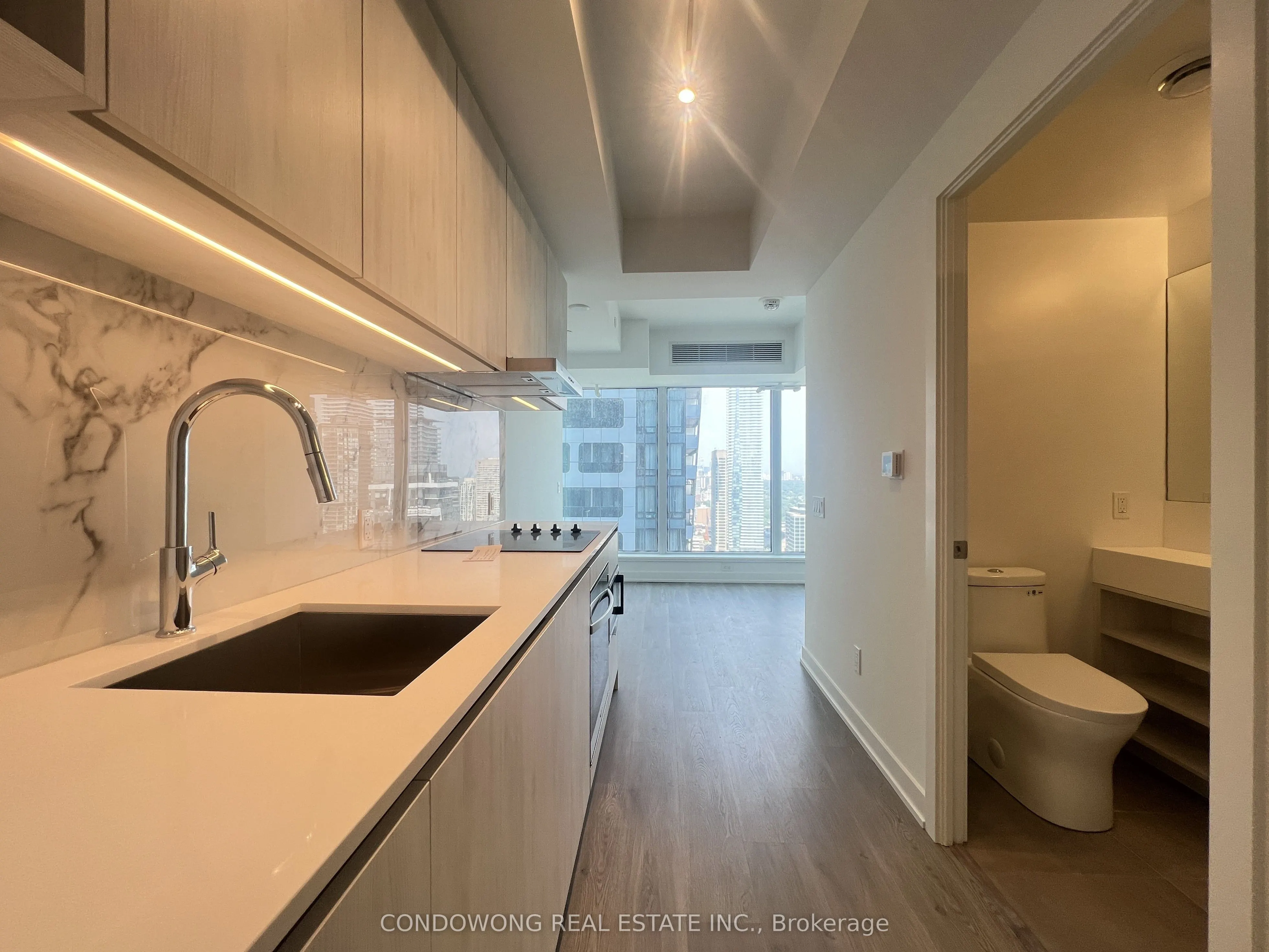 8 Wellesley Street W, #4508