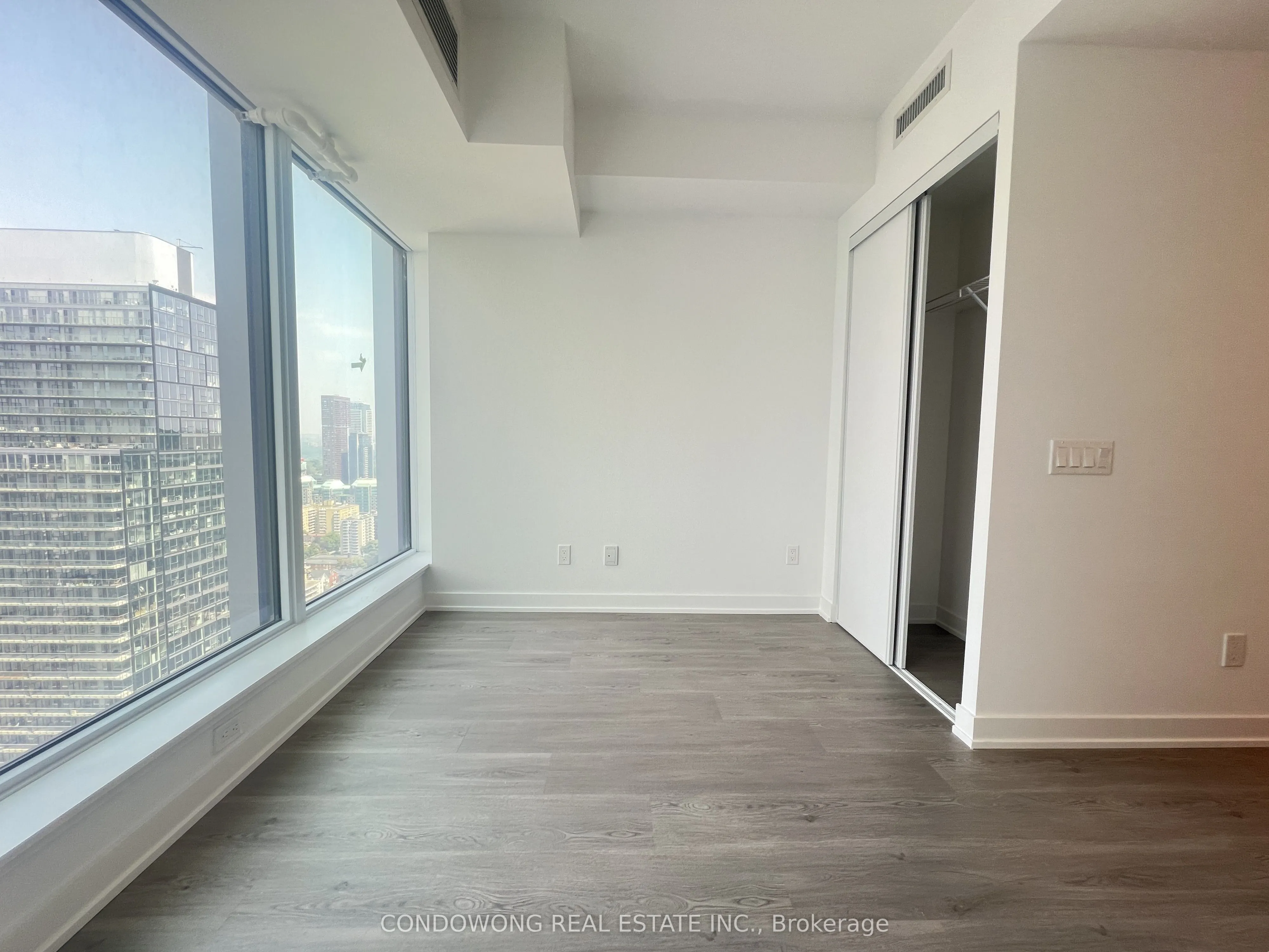 8 Wellesley Street W, #4508