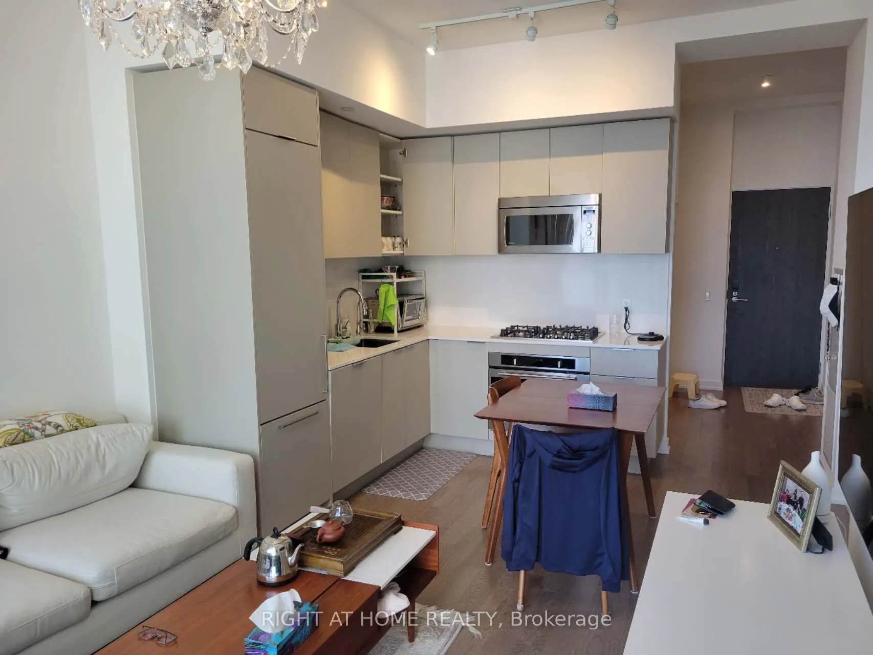 20 Lombard Street, #LPH05