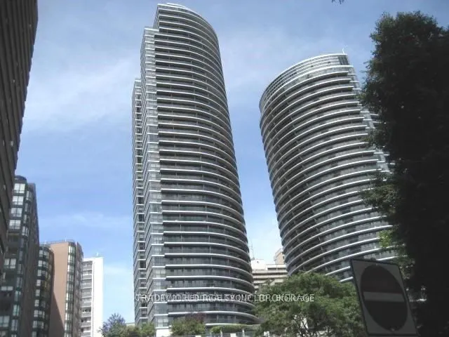 21 Carlton Street, #704