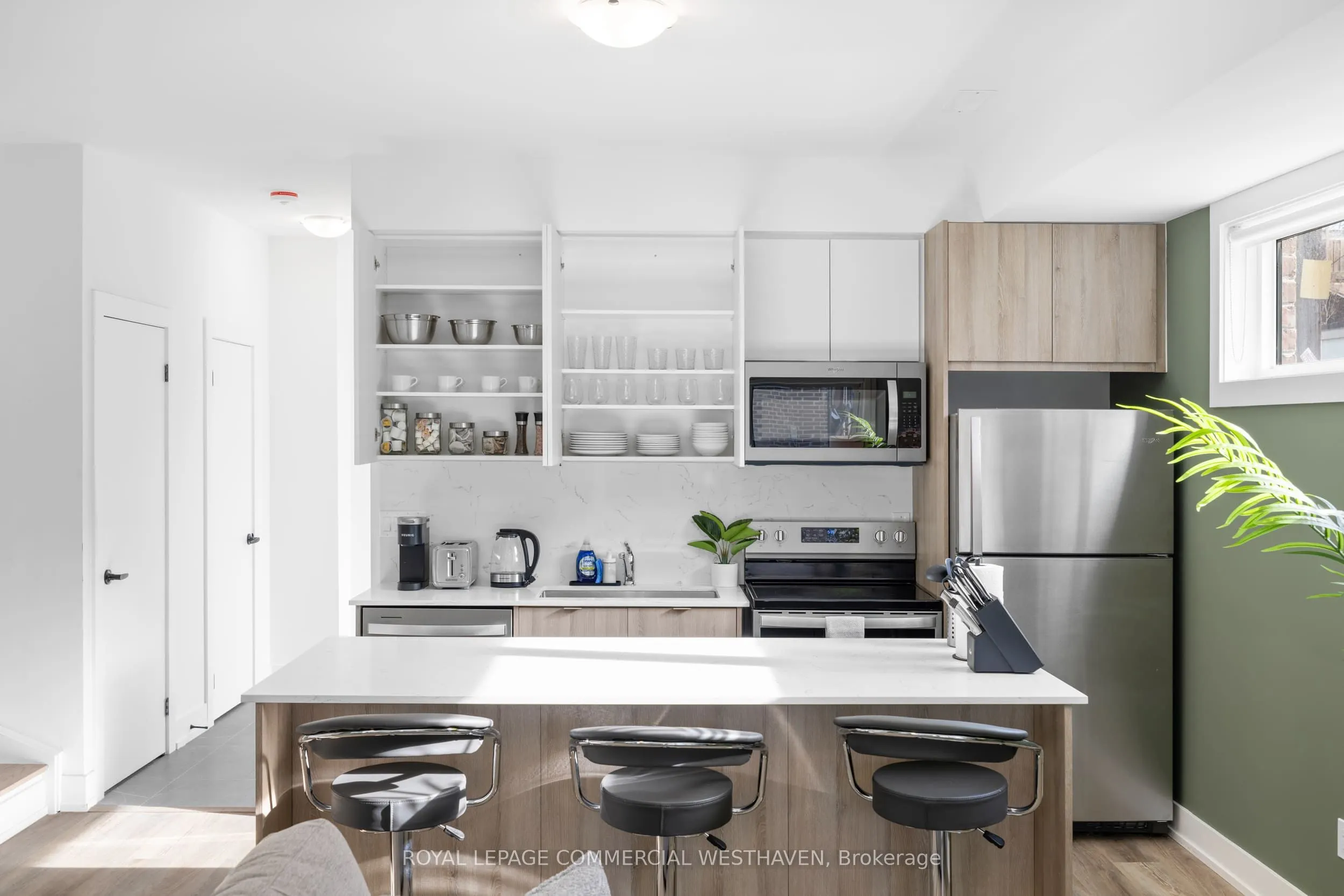 447 Lansdowne Avenue, #Laneway