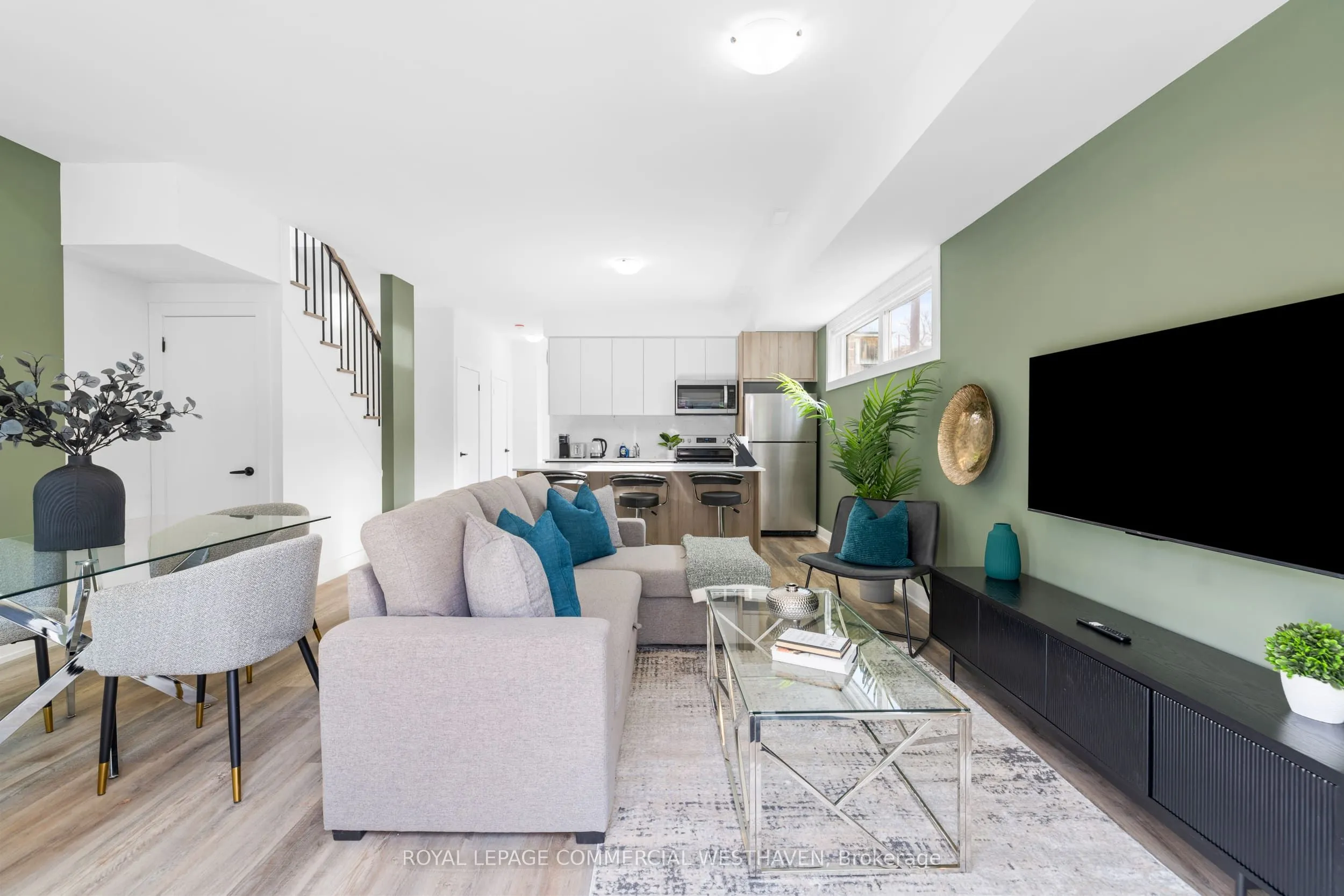 447 Lansdowne Avenue, #Laneway