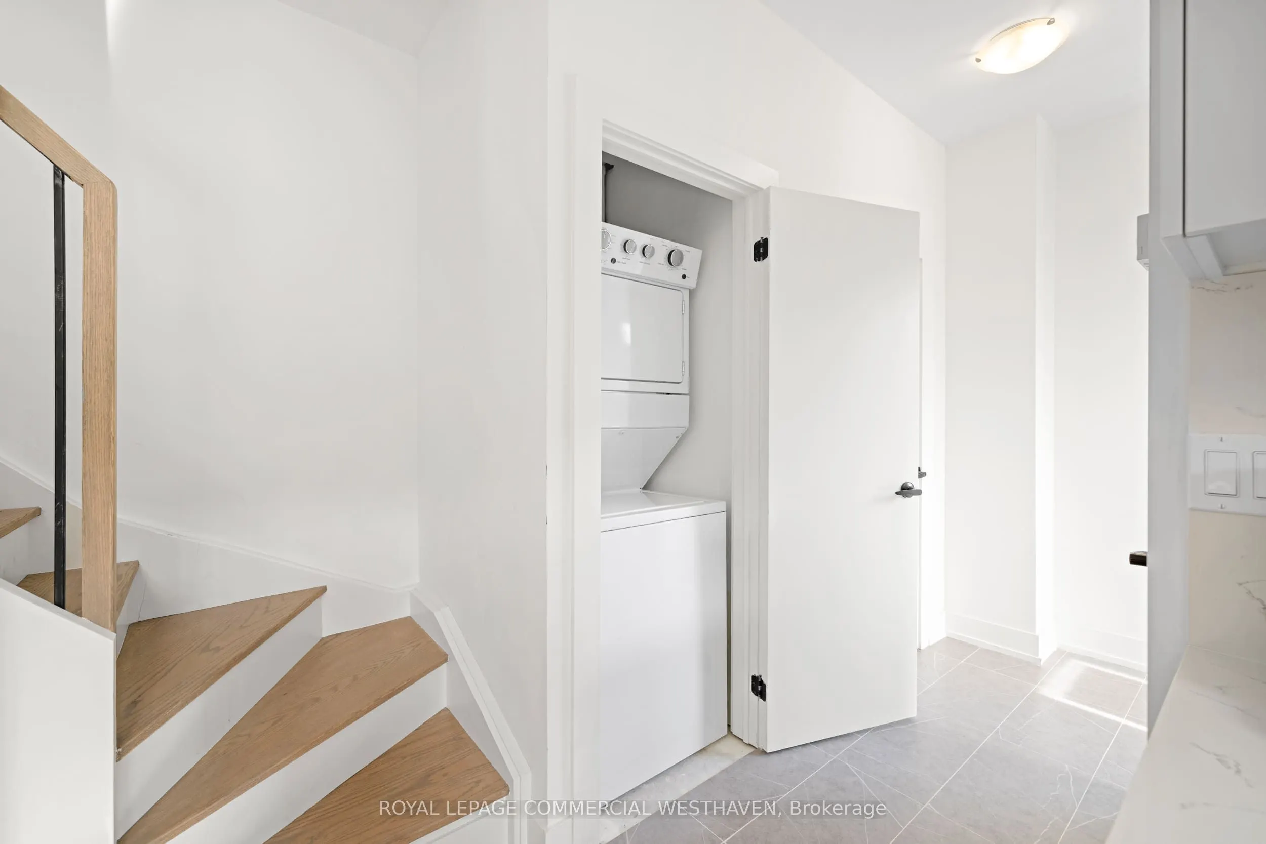 447 Lansdowne Avenue, #Laneway