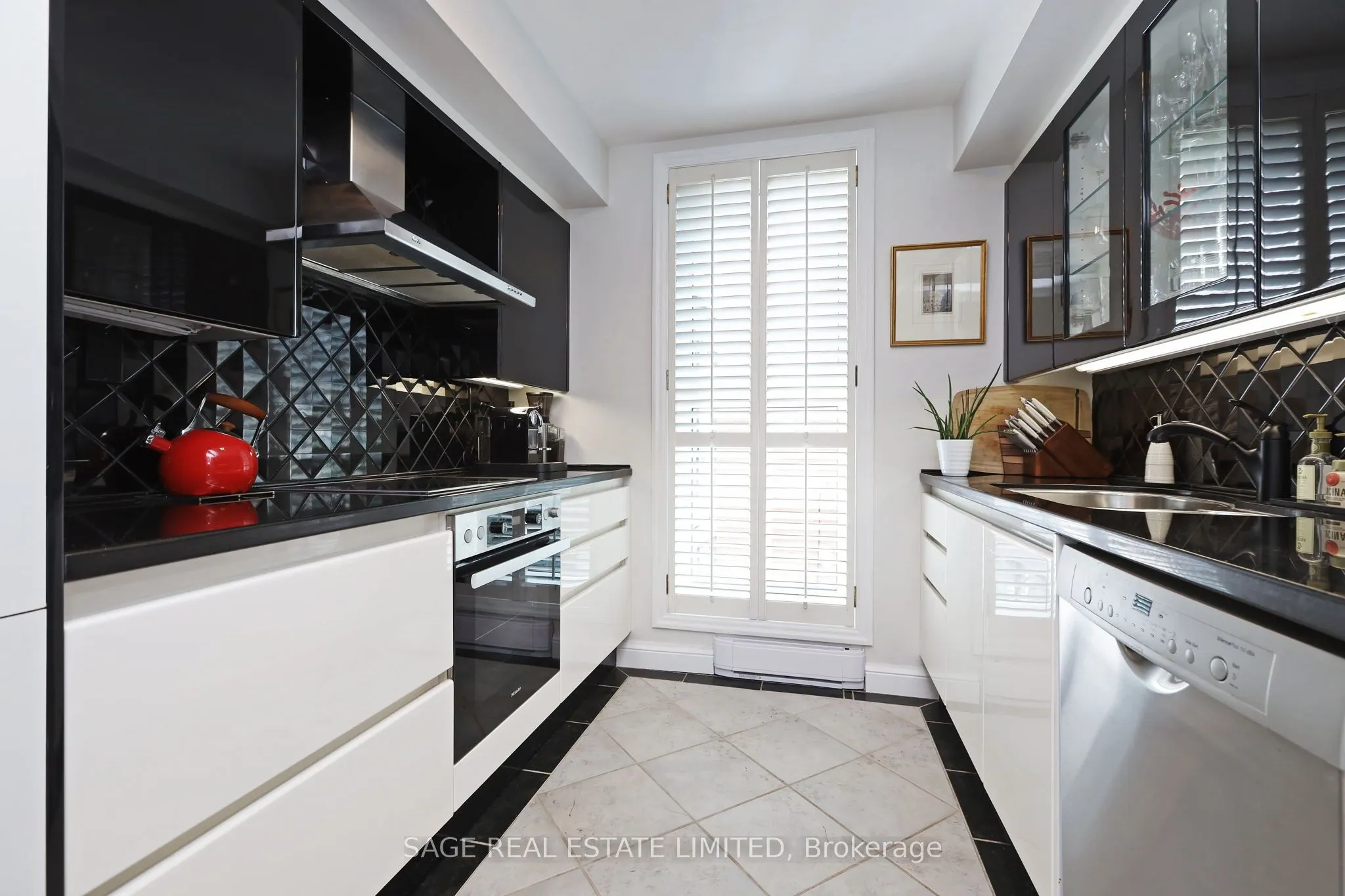 105 Heath Street W, #9