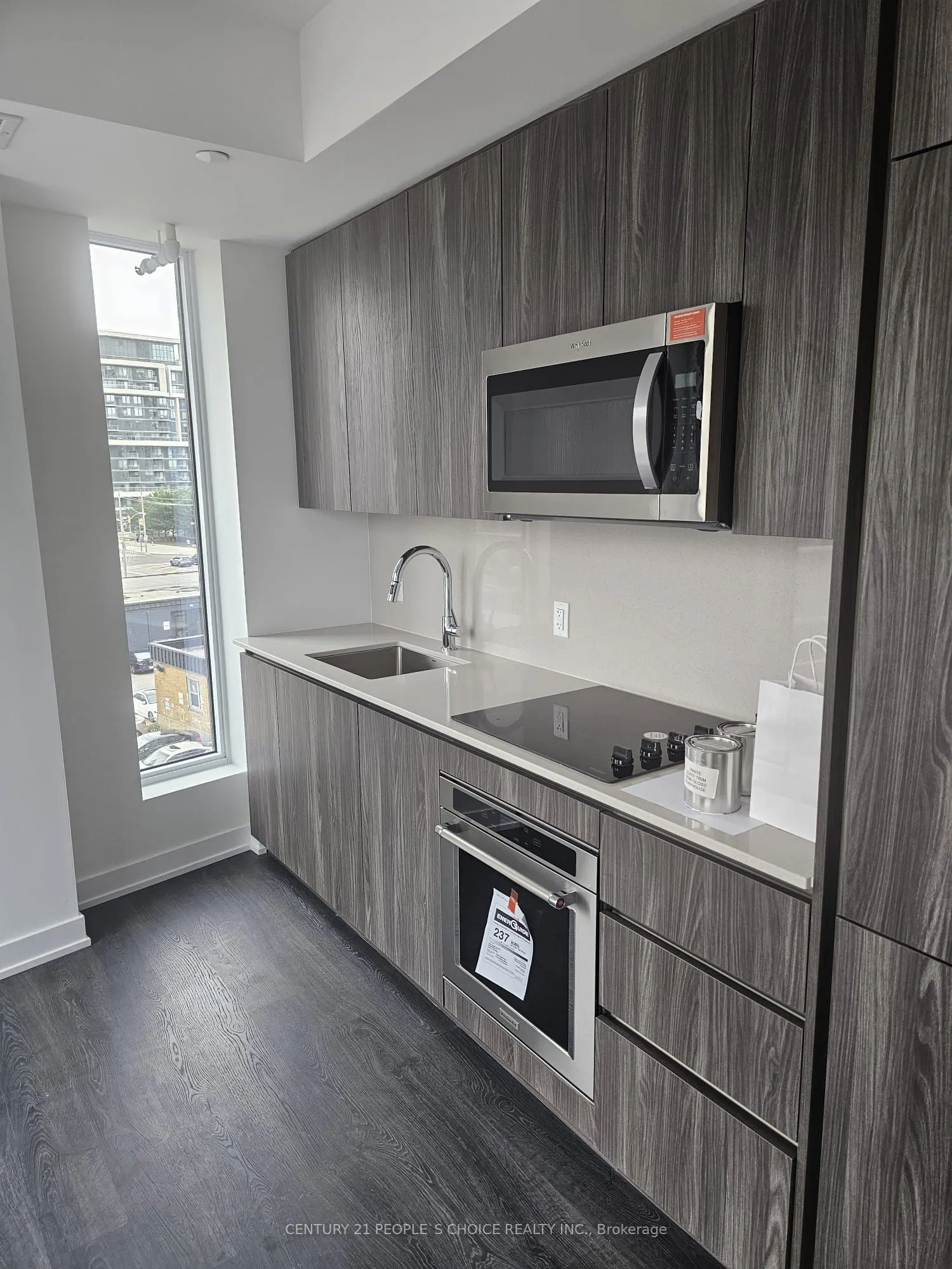 15 Richardson Street, #406