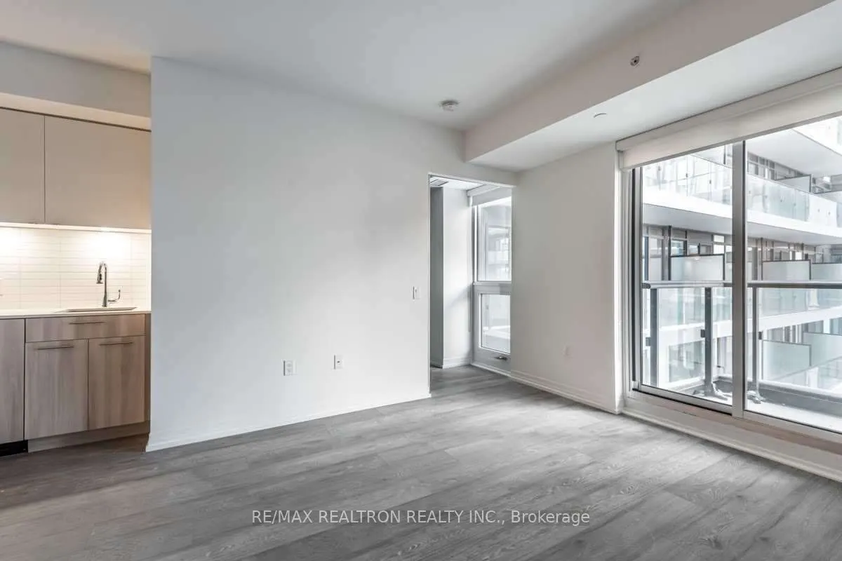 251 Jarvis Street, #906