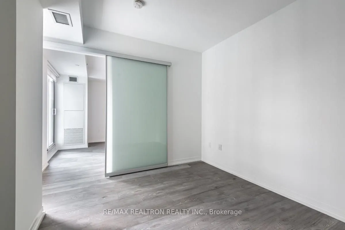 251 Jarvis Street, #906