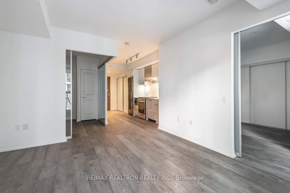 251 Jarvis Street, #906