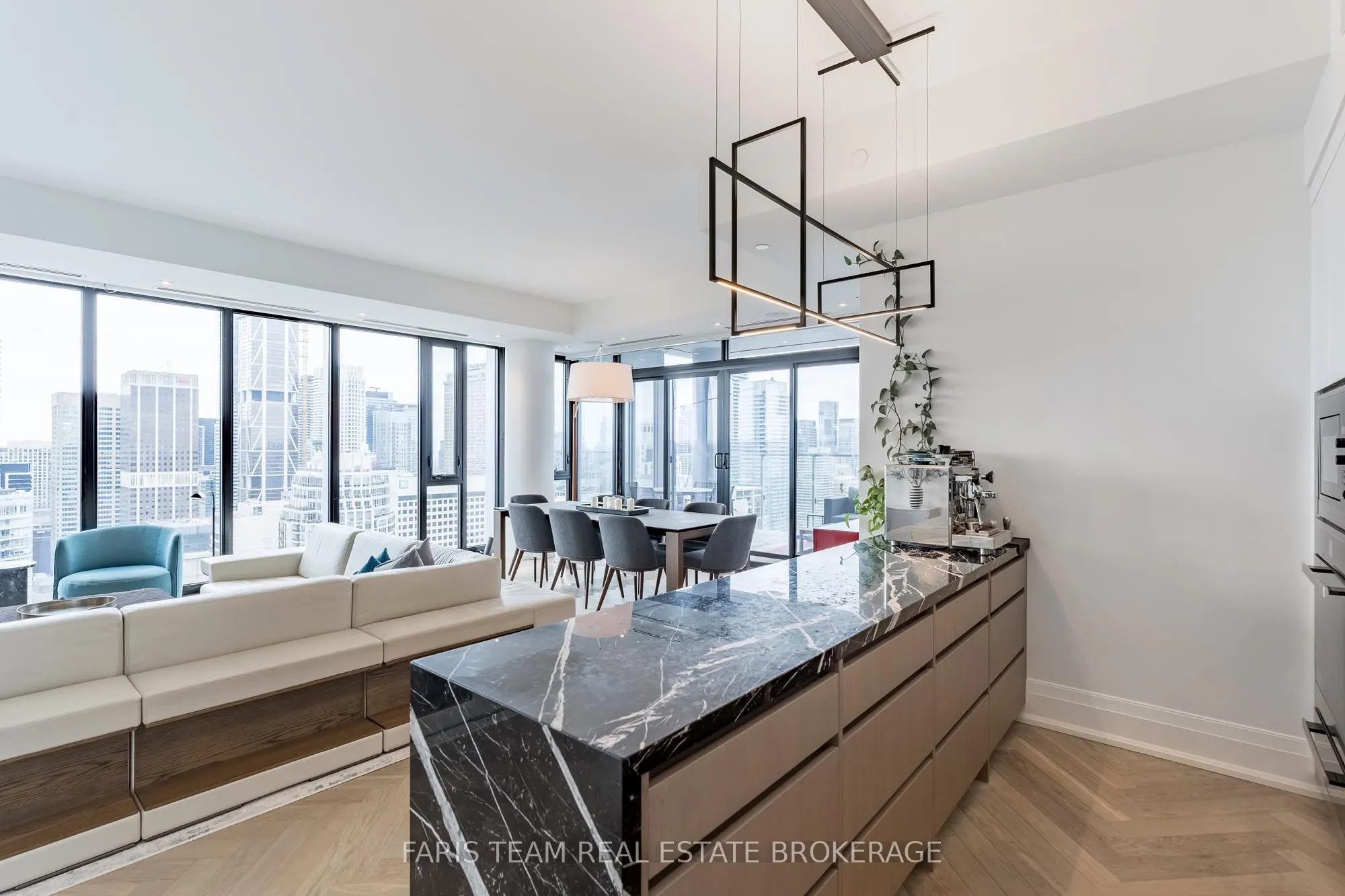 200 Cumberland Street, #3501