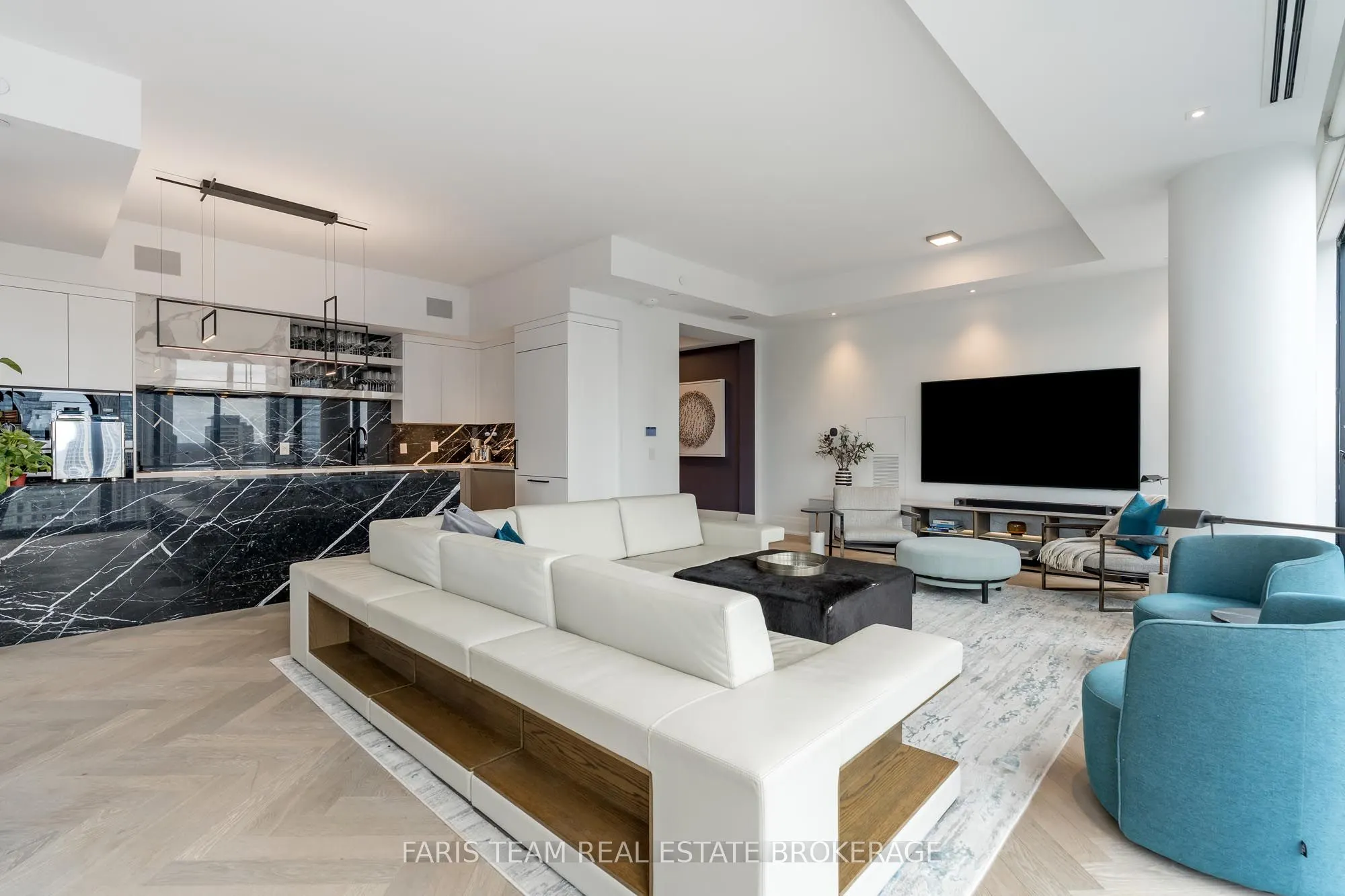 200 Cumberland Street, #3501