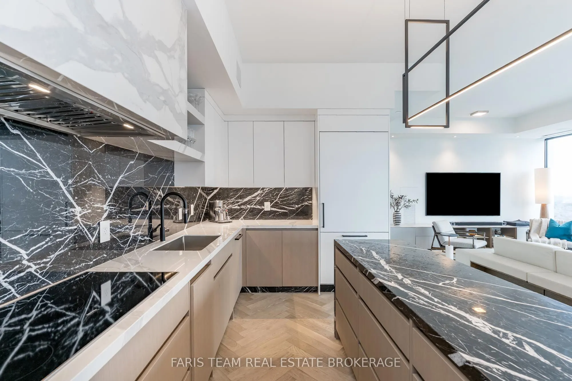 200 Cumberland Street, #3501