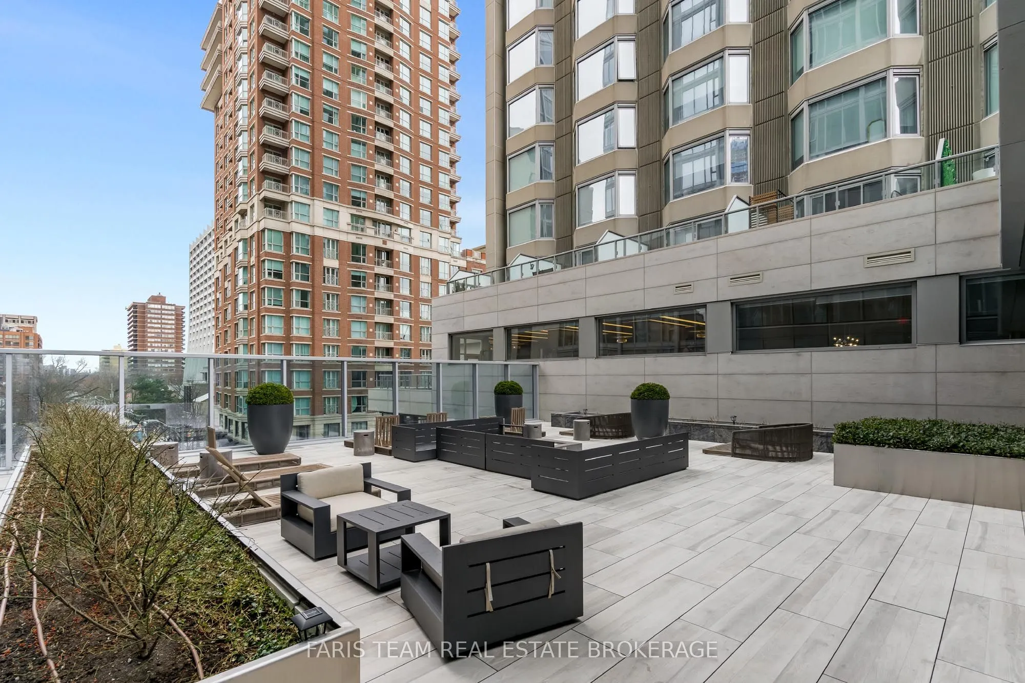 200 Cumberland Street, #3501