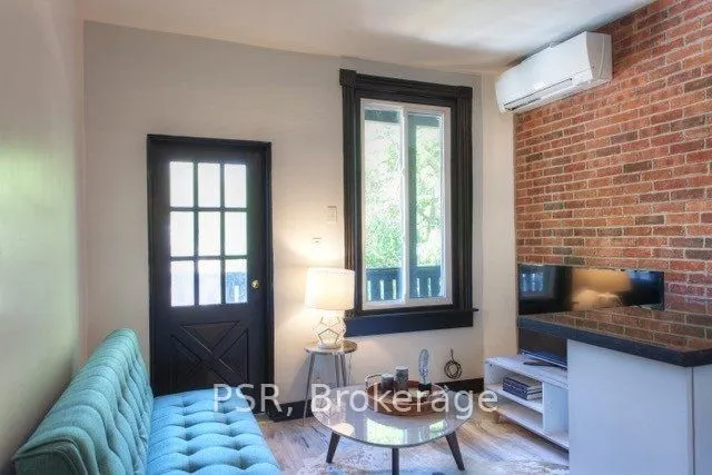 262 Sherbourne Street, #4