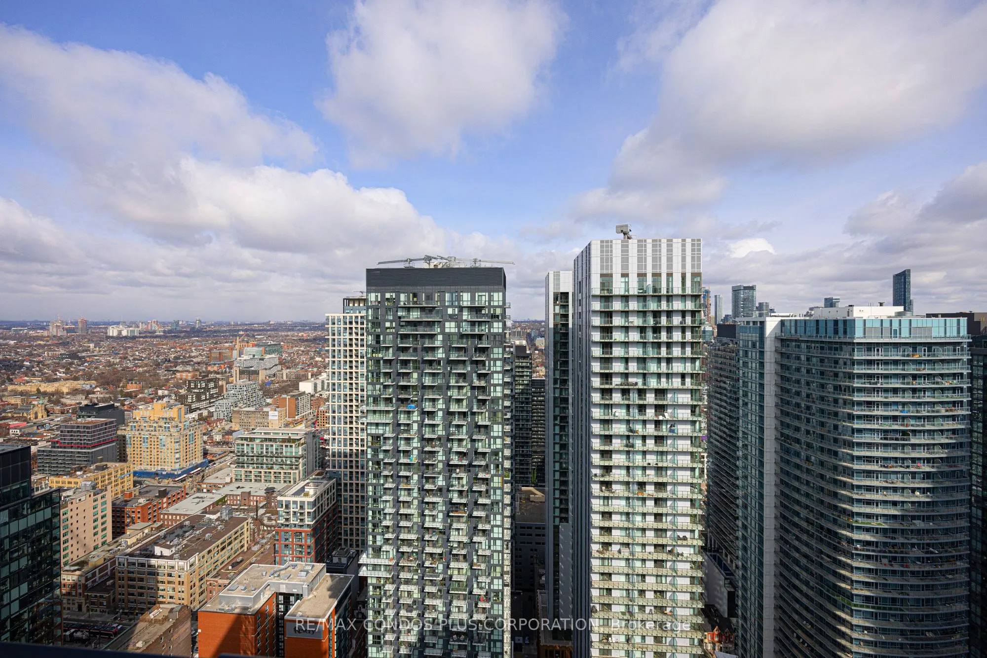 125 Blue Jays Way, #5303