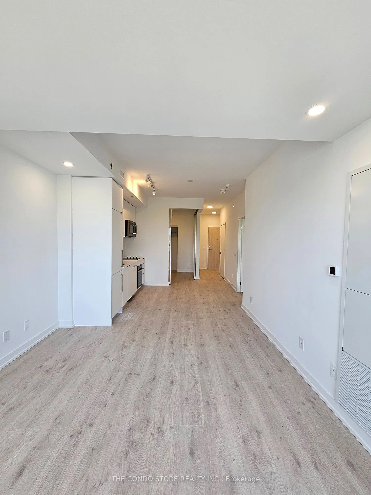 181 Sheppard Avenue E, #621
