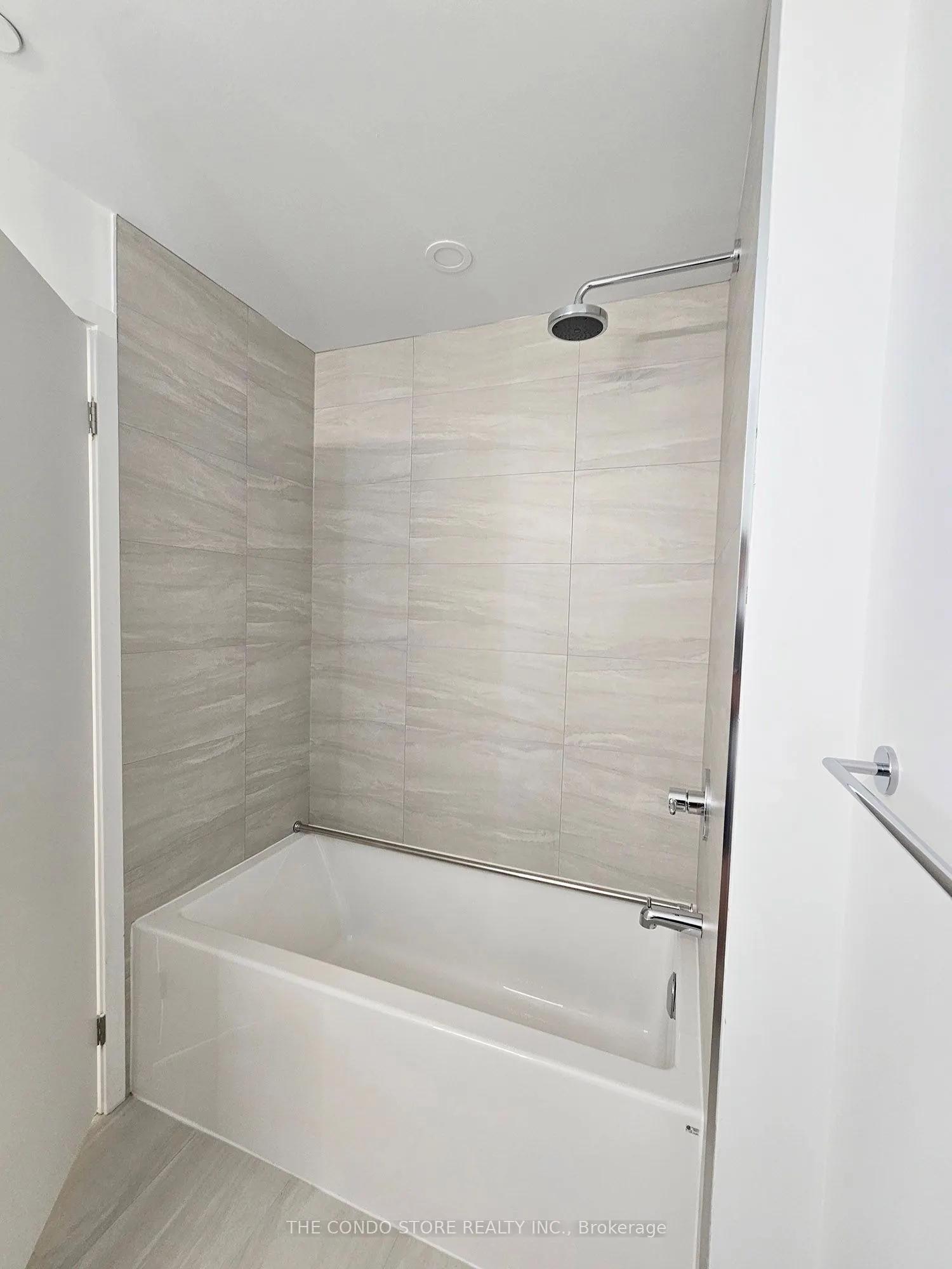 181 Sheppard Avenue E, #621