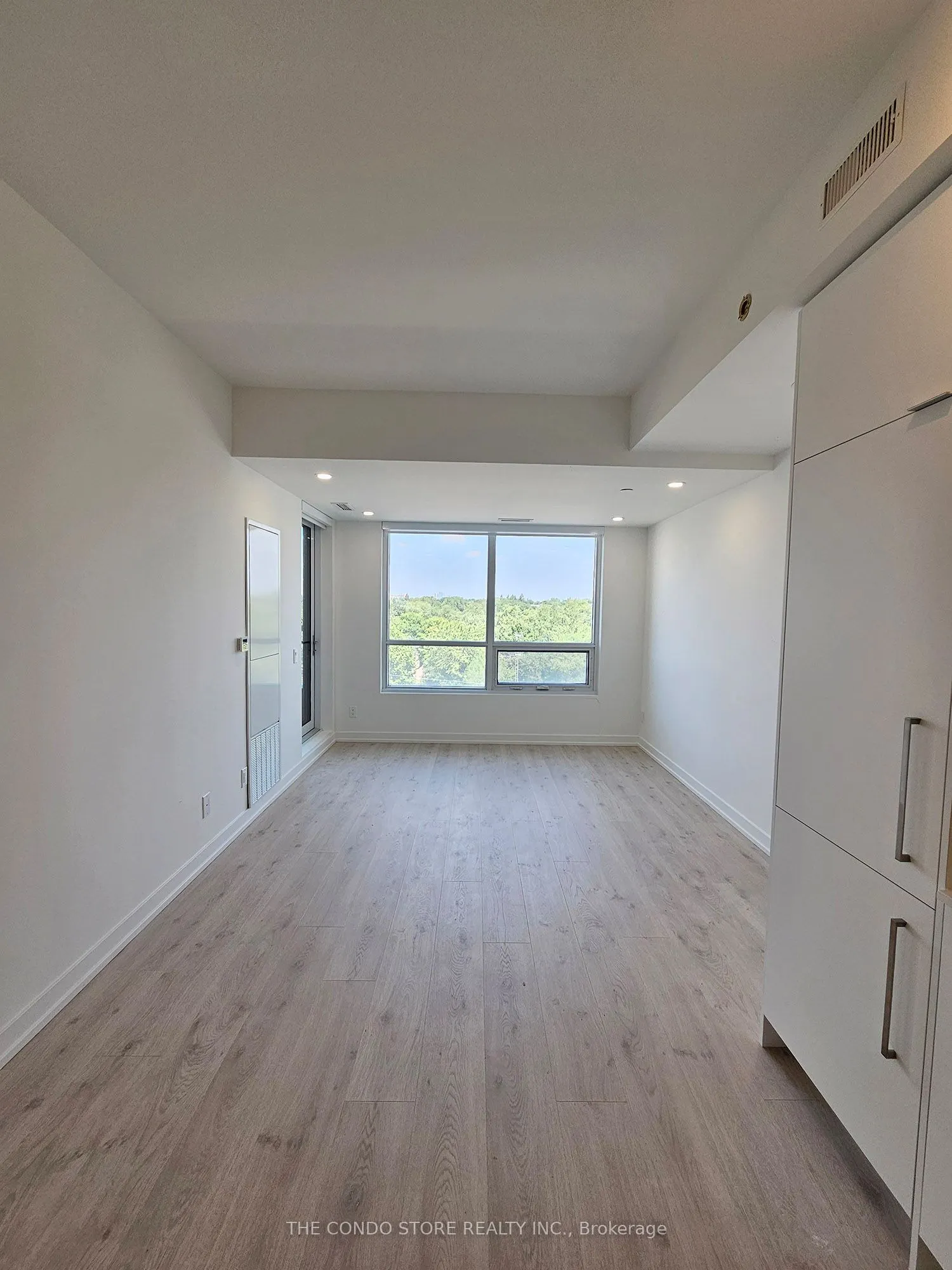 181 Sheppard Avenue E, #621