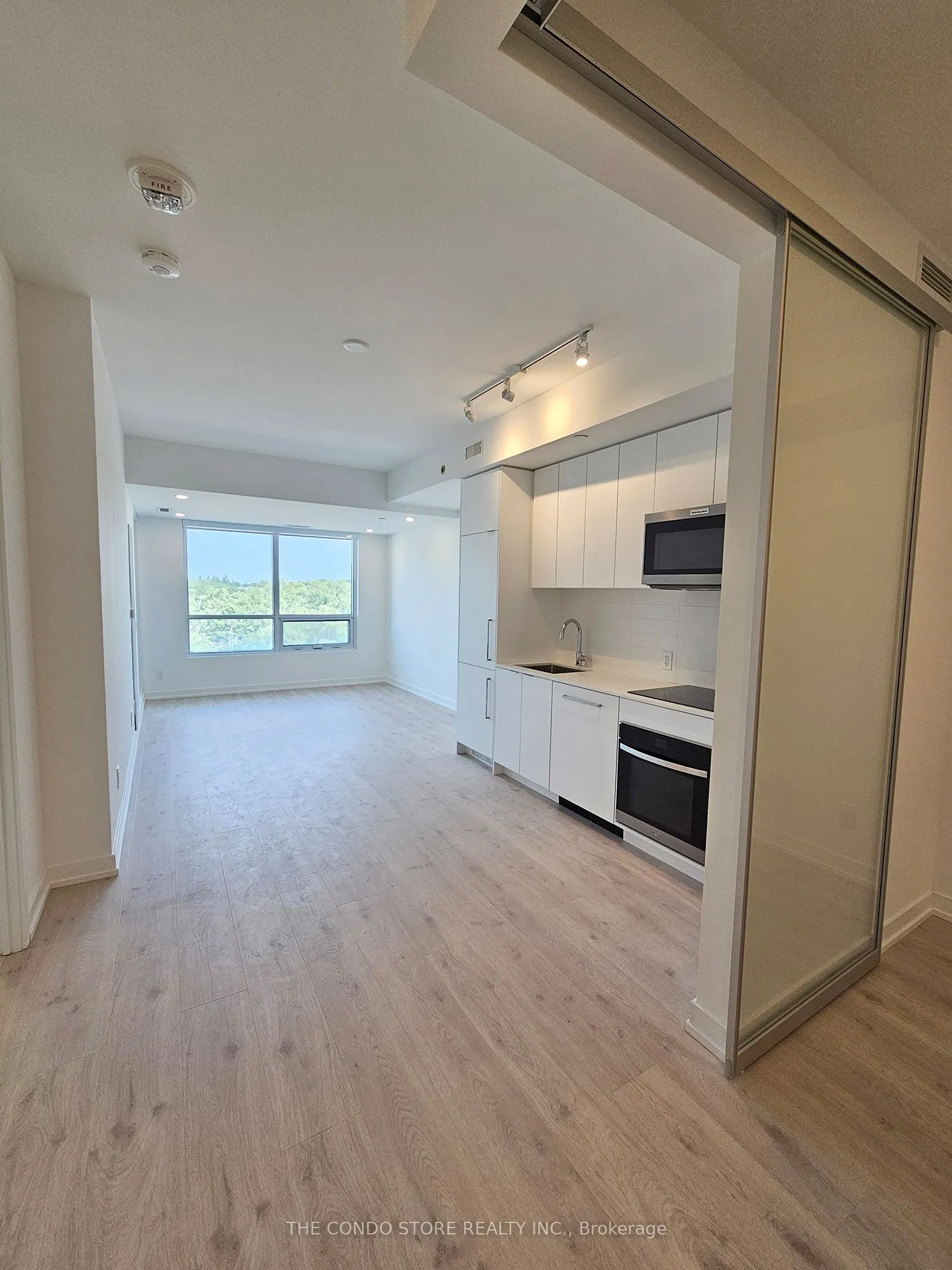 181 Sheppard Avenue E, #621