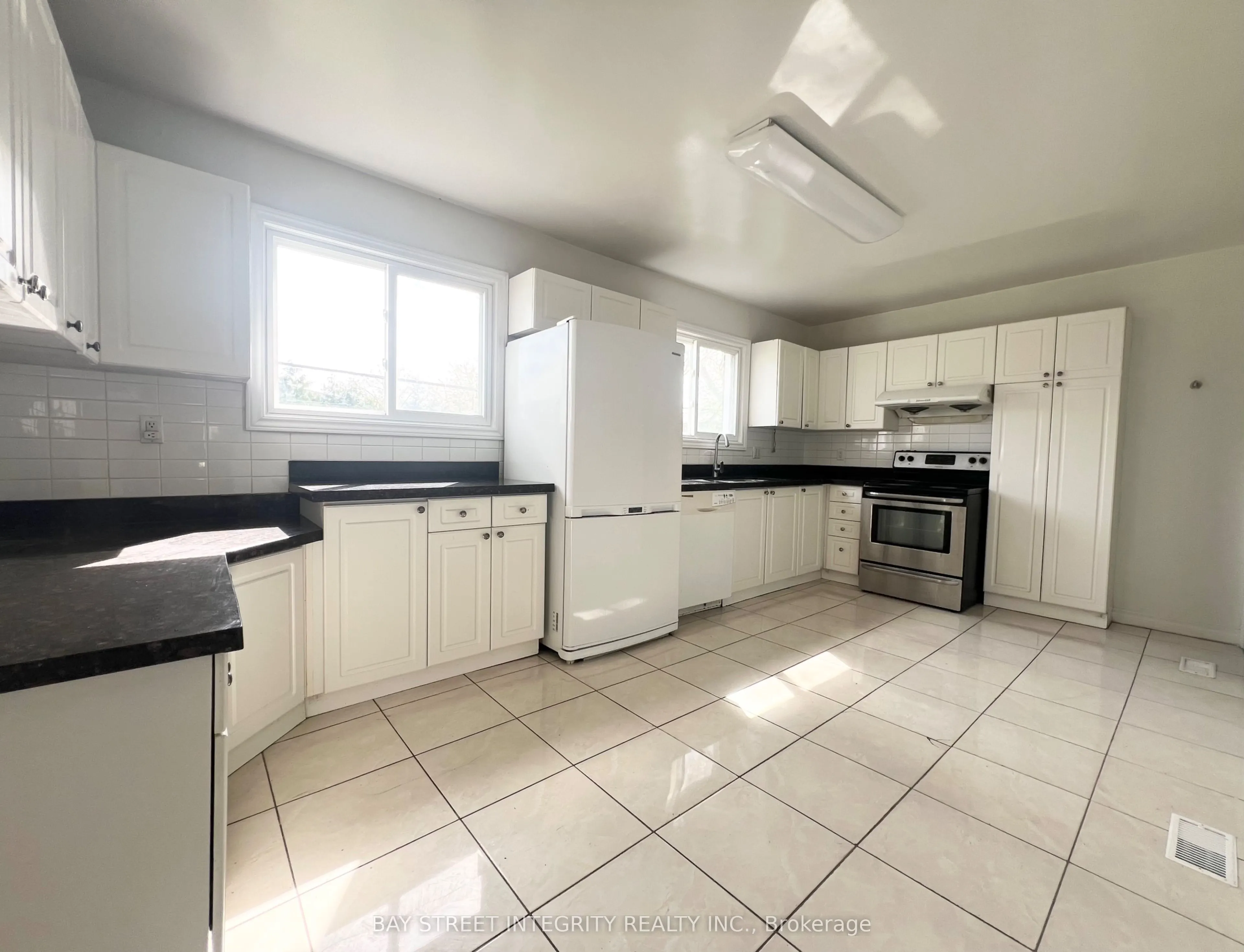 27 Tollerton Avenue
