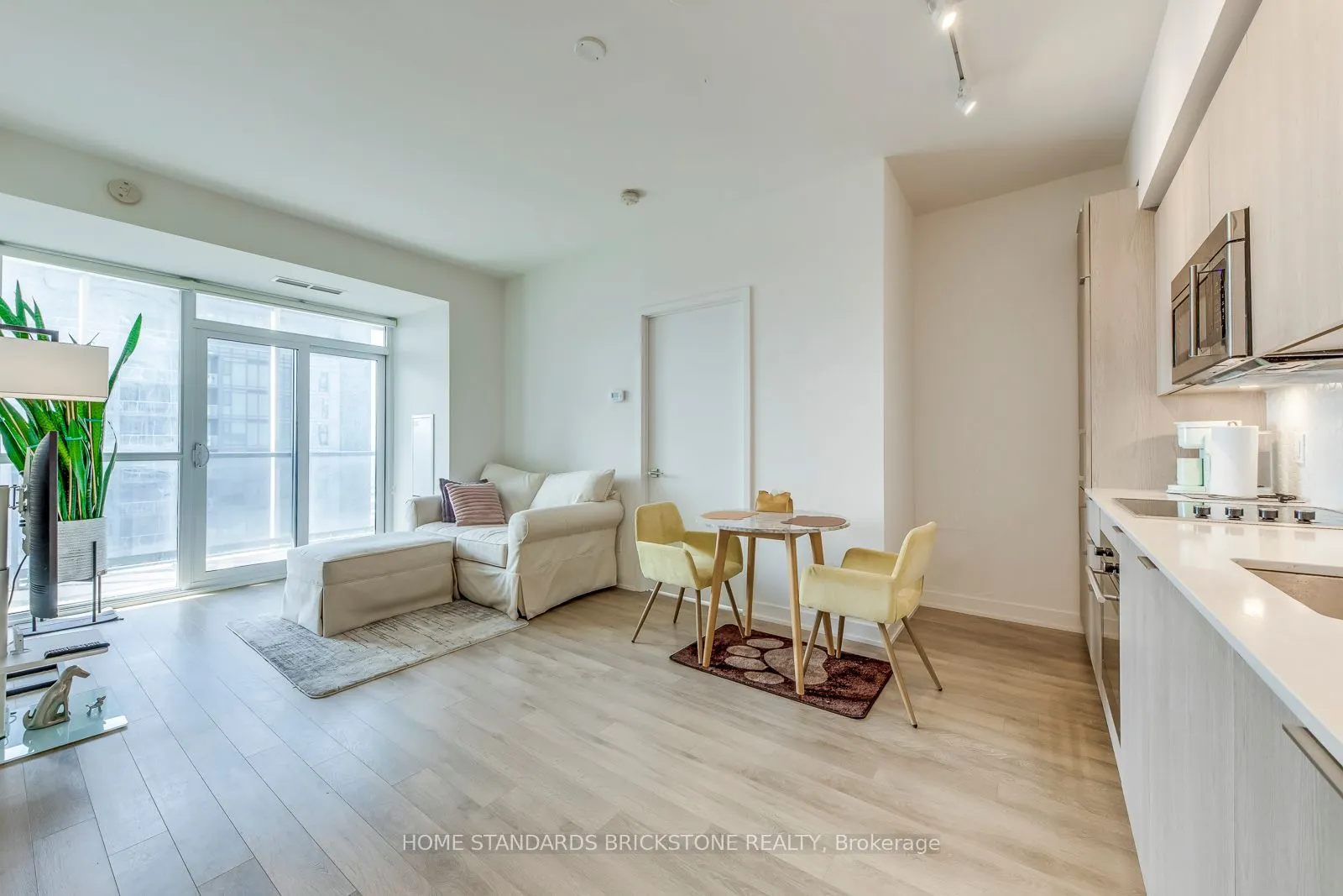 50 Ordnance Street, #2212
