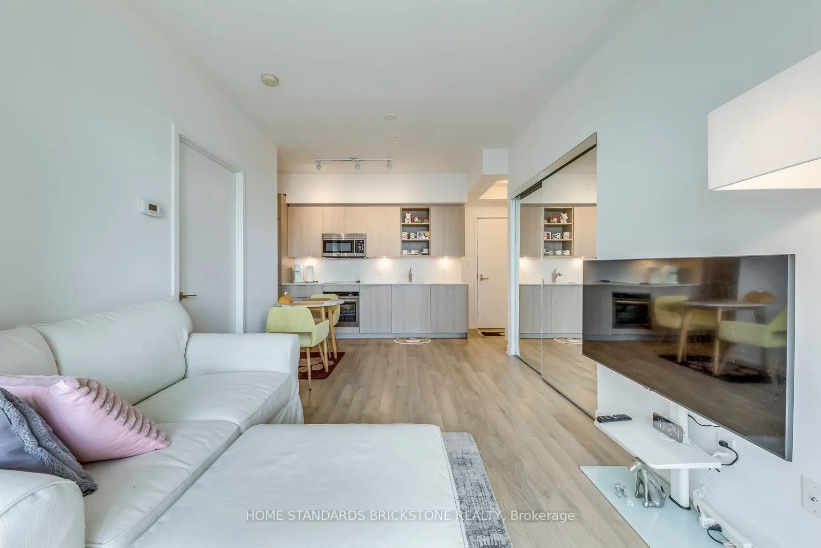 50 Ordnance Street, #2212