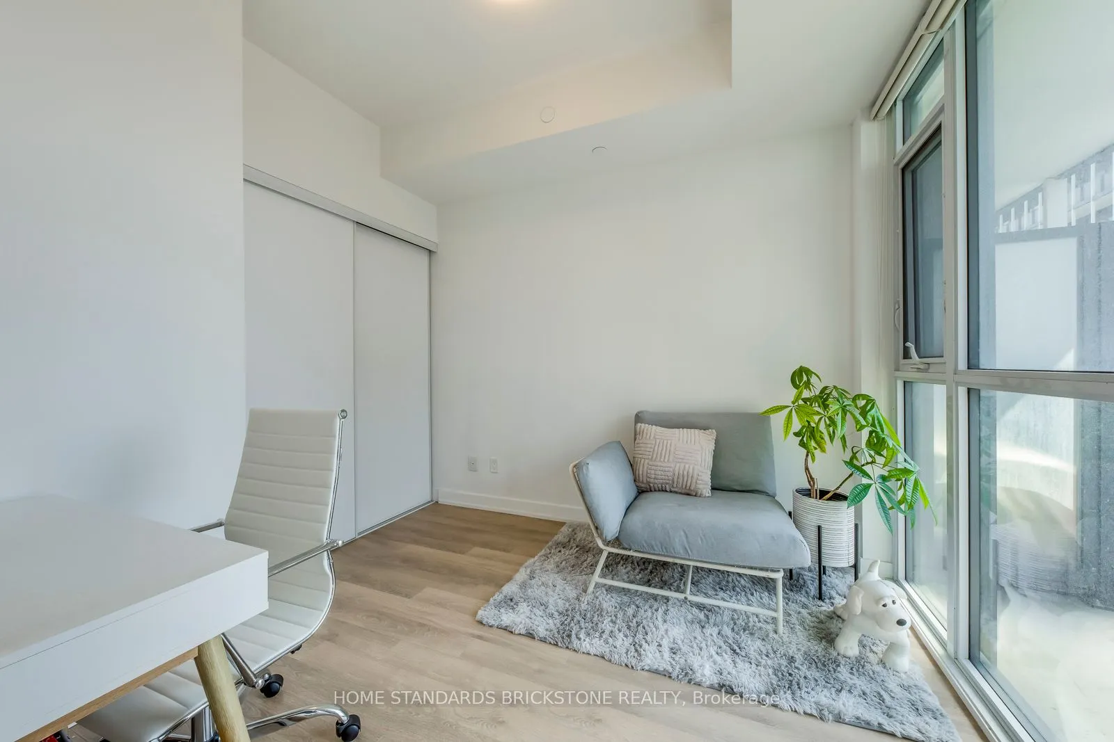 50 Ordnance Street, #2212