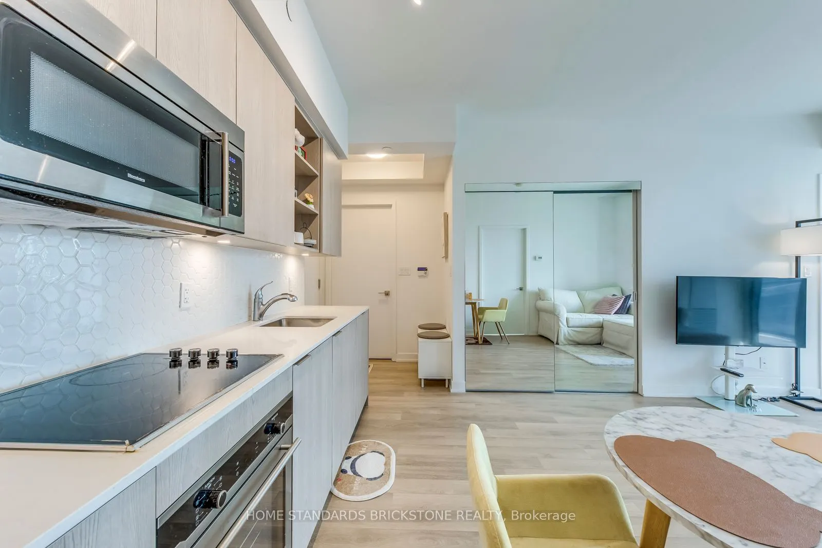 50 Ordnance Street, #2212