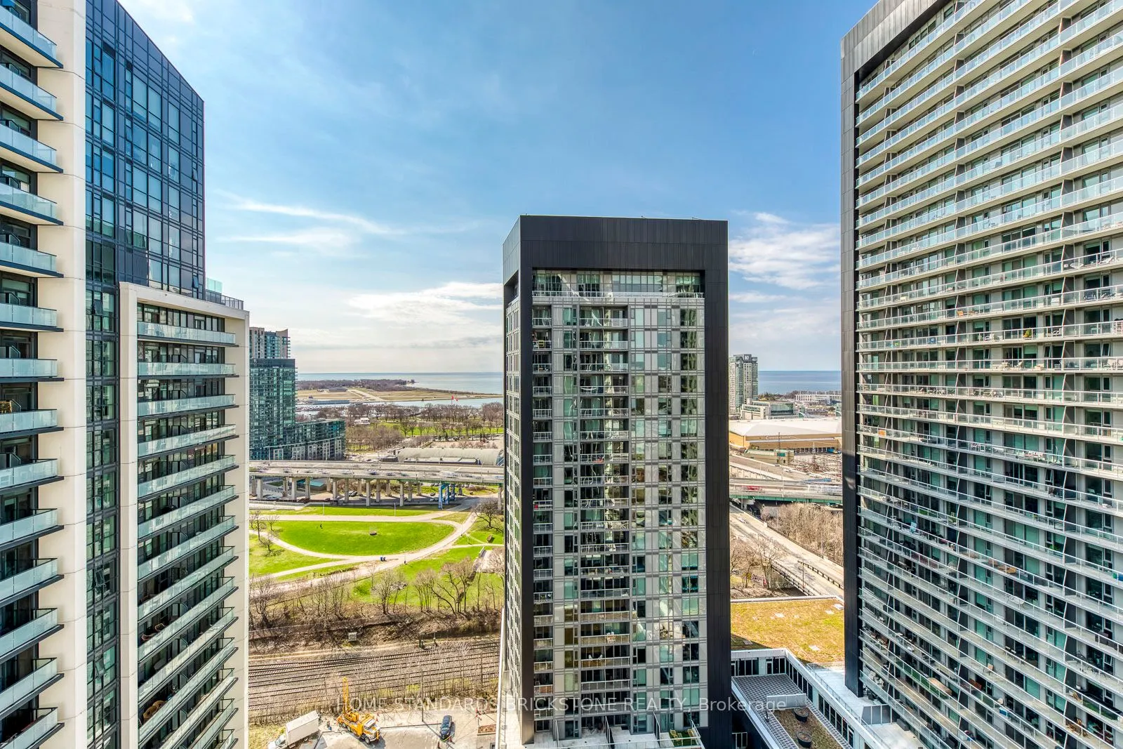 50 Ordnance Street, #2212