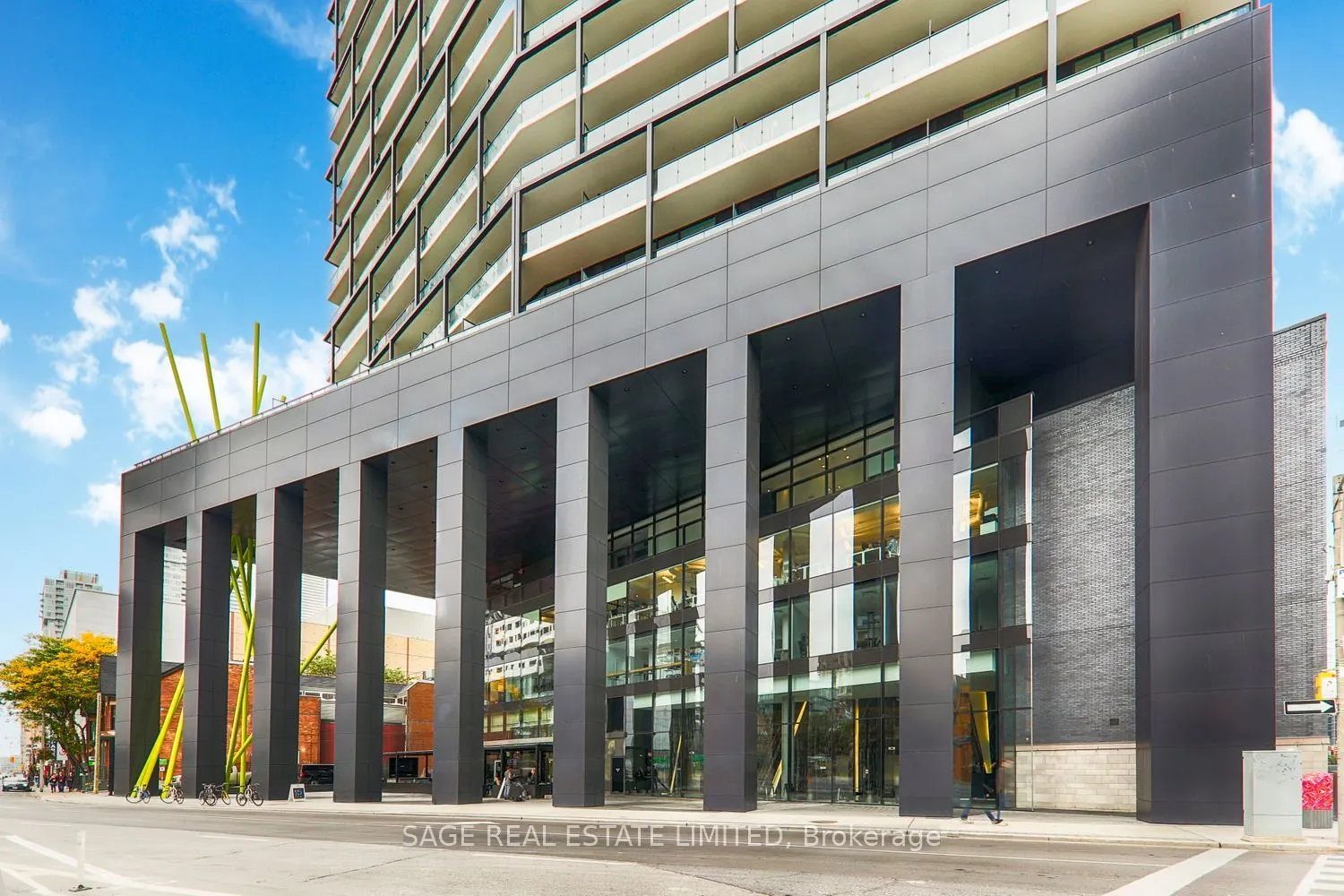 125 Peter Street, #2504