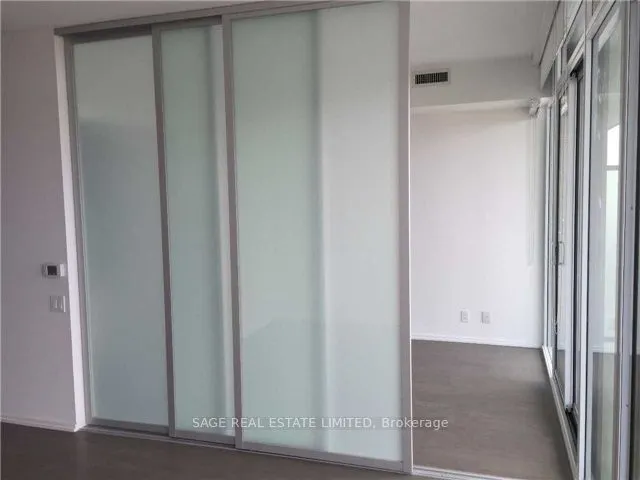 125 Peter Street, #2504