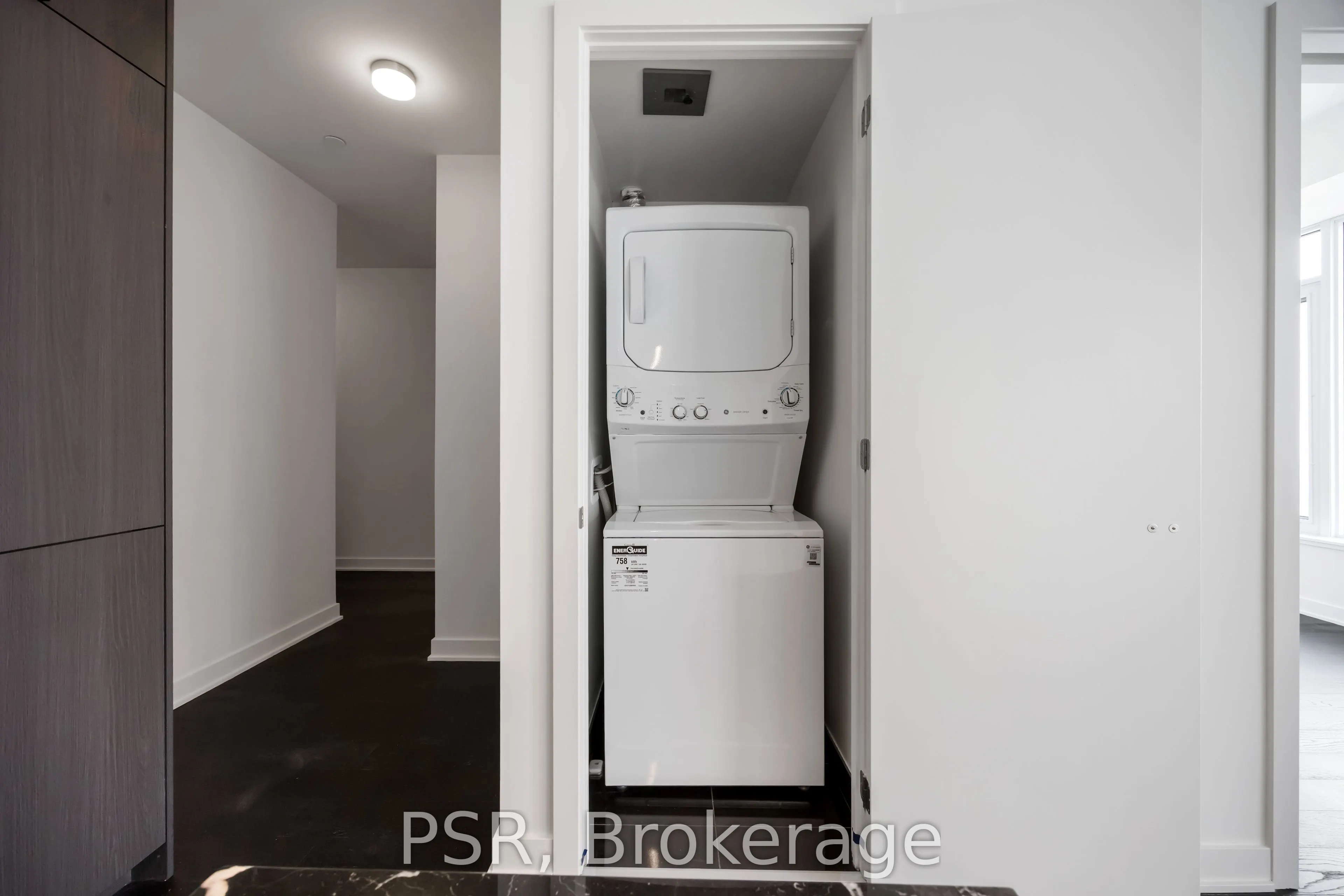 11 Yorkville Avenue, #4410