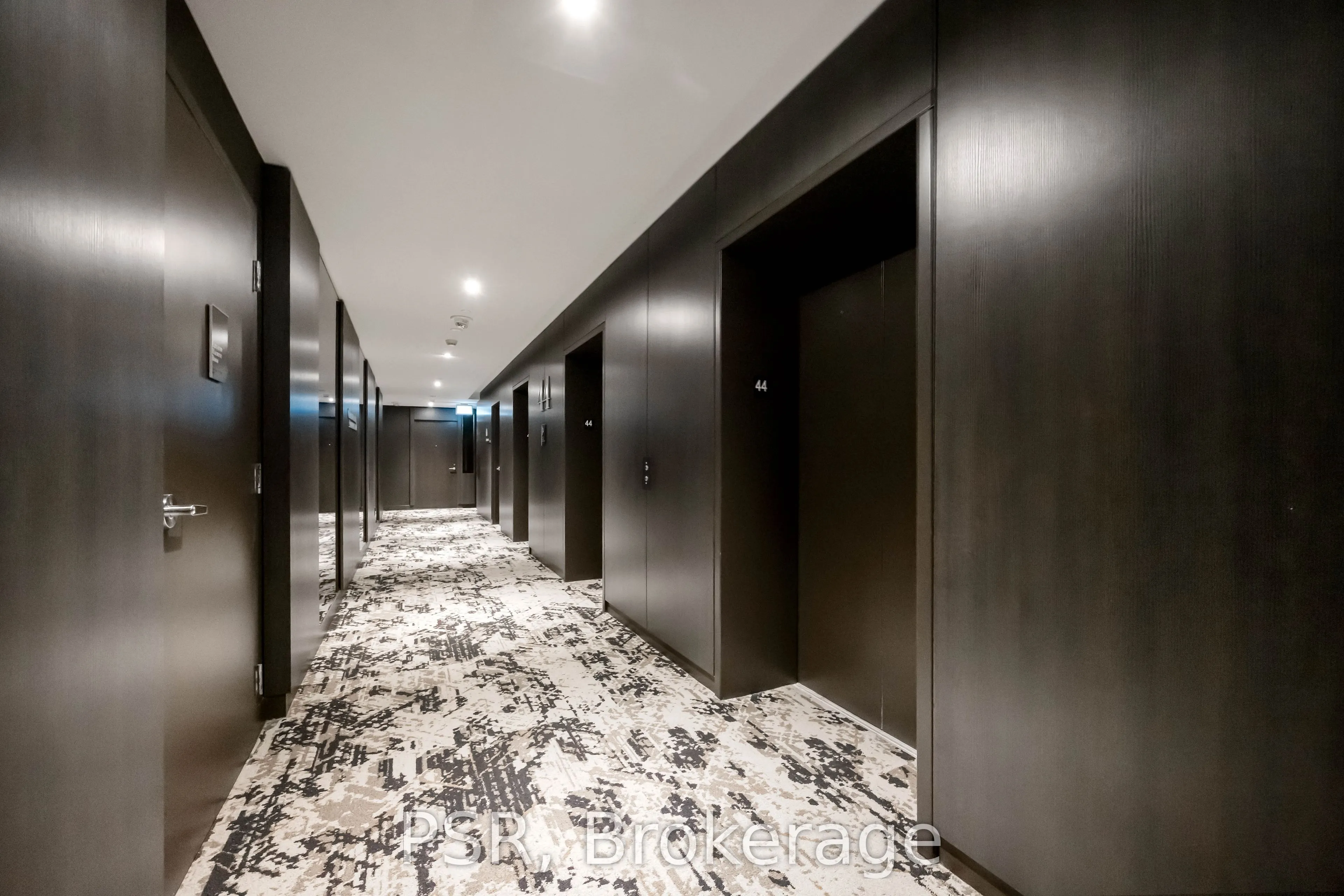 11 Yorkville Avenue, #4410