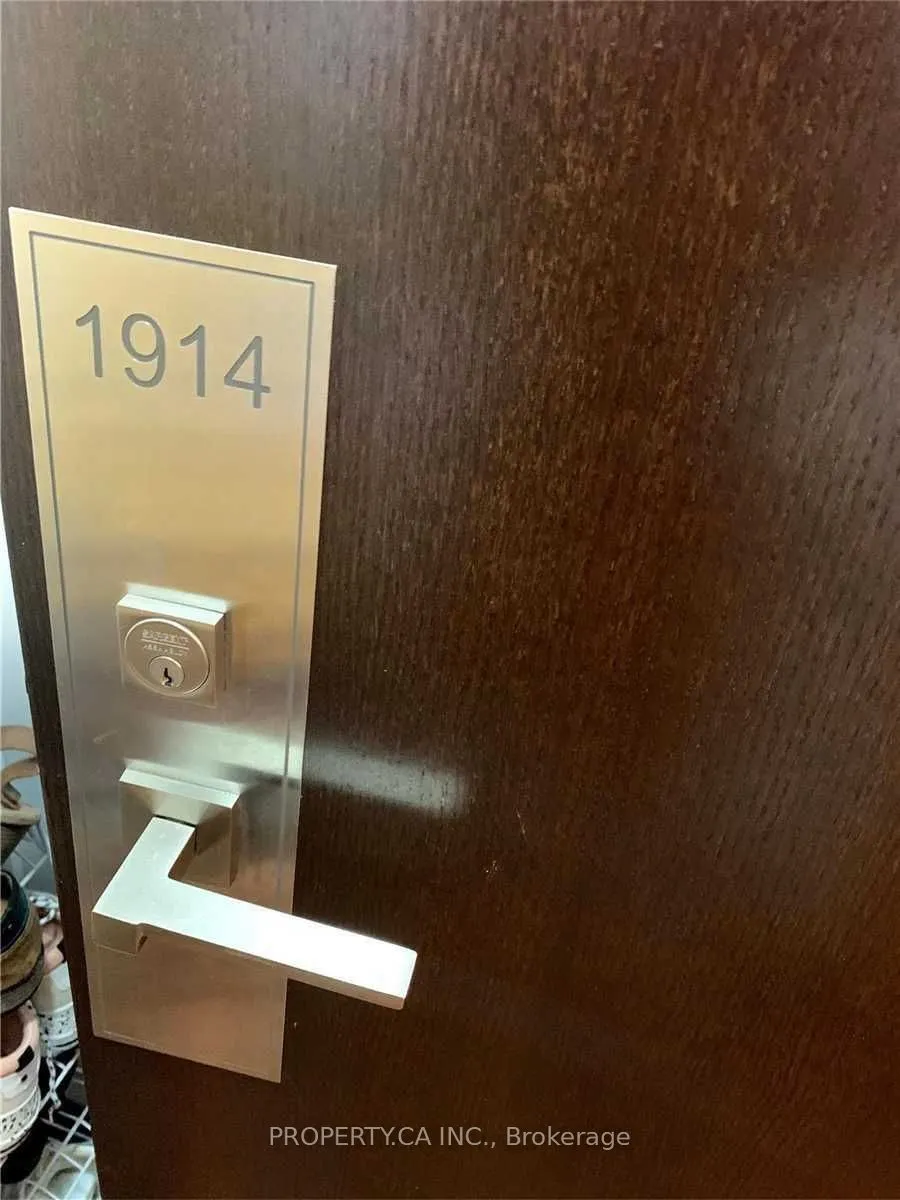 100 Harrison Garden Boulevard, #1914
