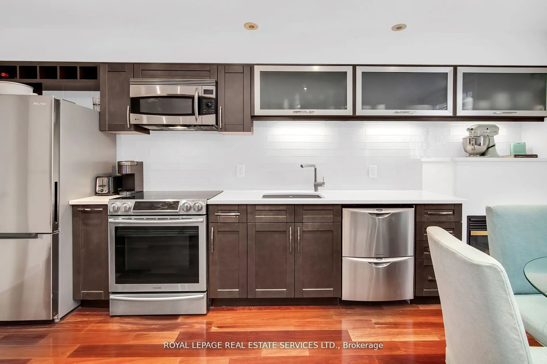 415 Jarvis Street, #359