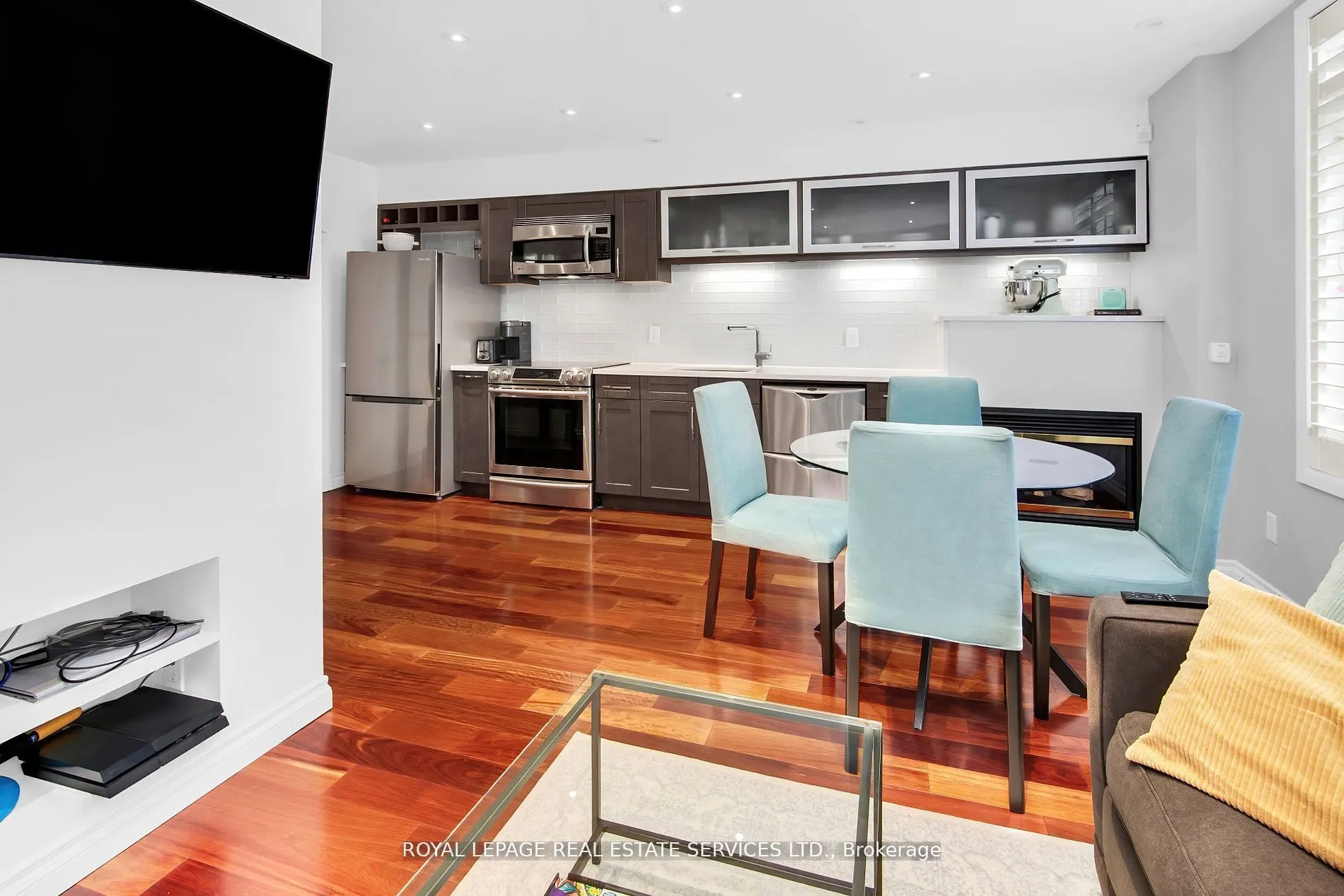 415 Jarvis Street, #359
