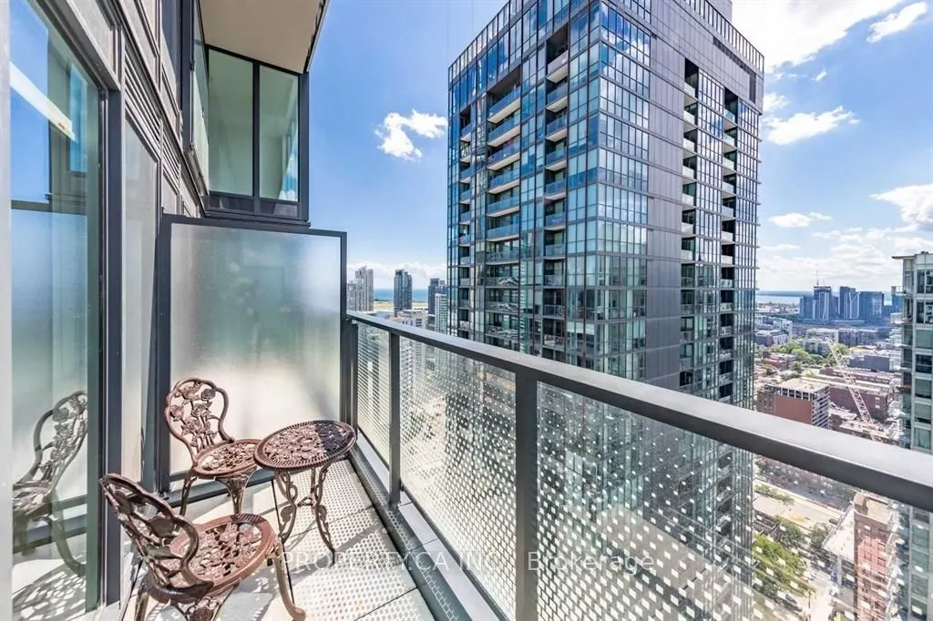 115 Blue Jays Way, #4008