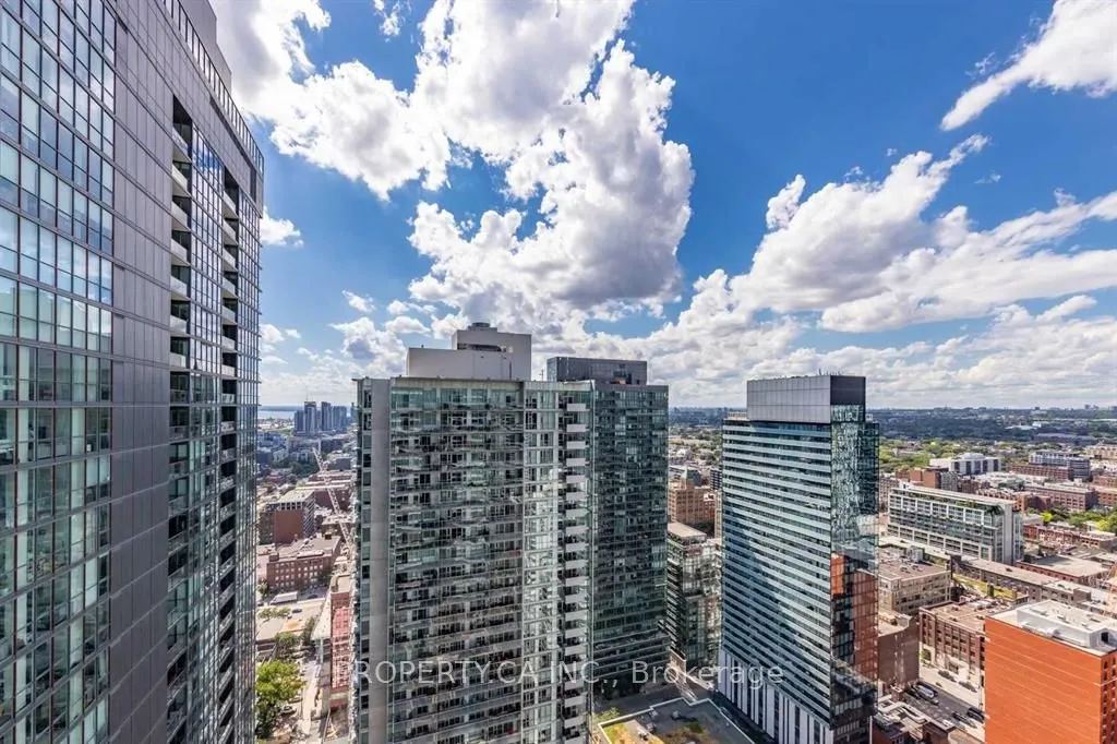 115 Blue Jays Way, #4008