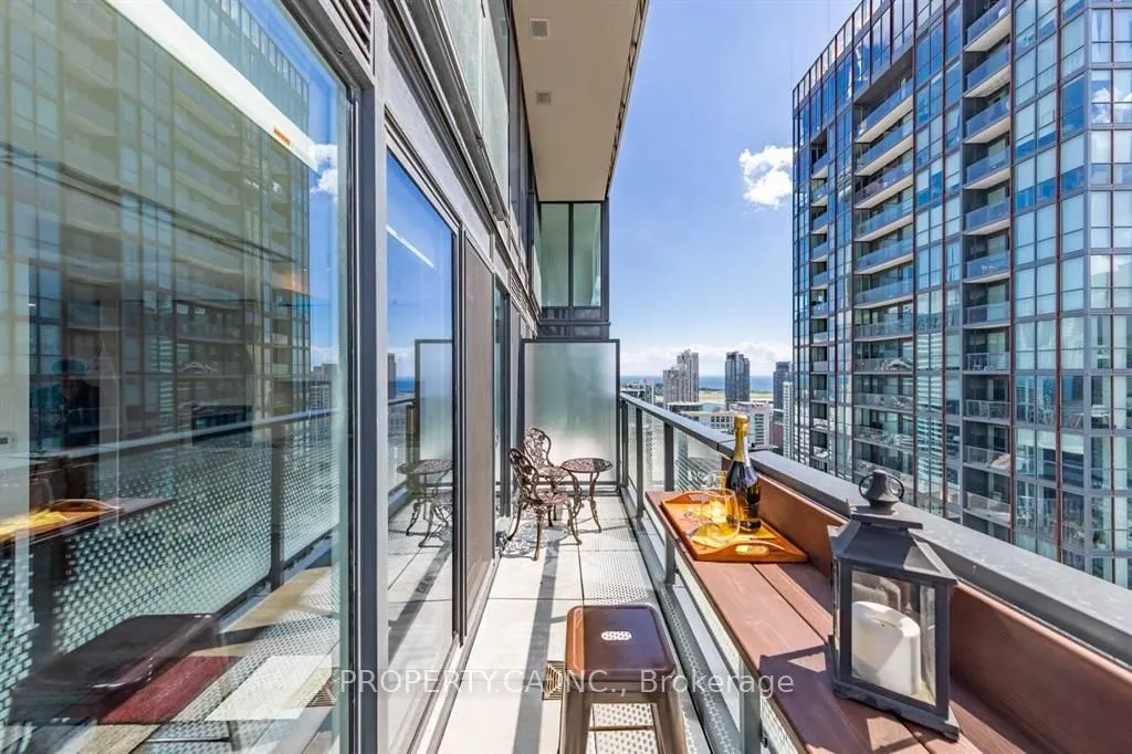 115 Blue Jays Way, #4008