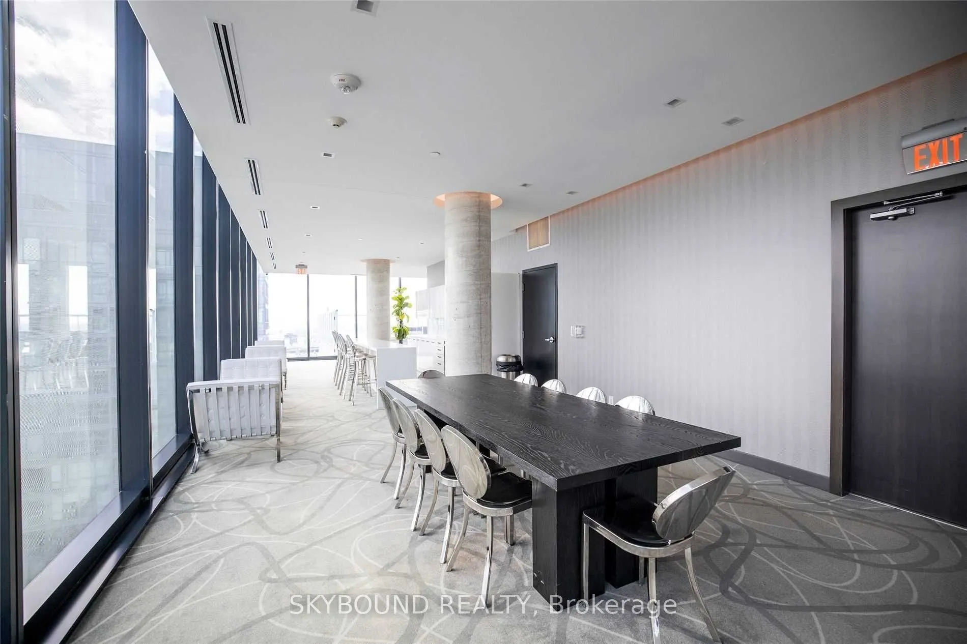 11 Charlotte Street, #608
