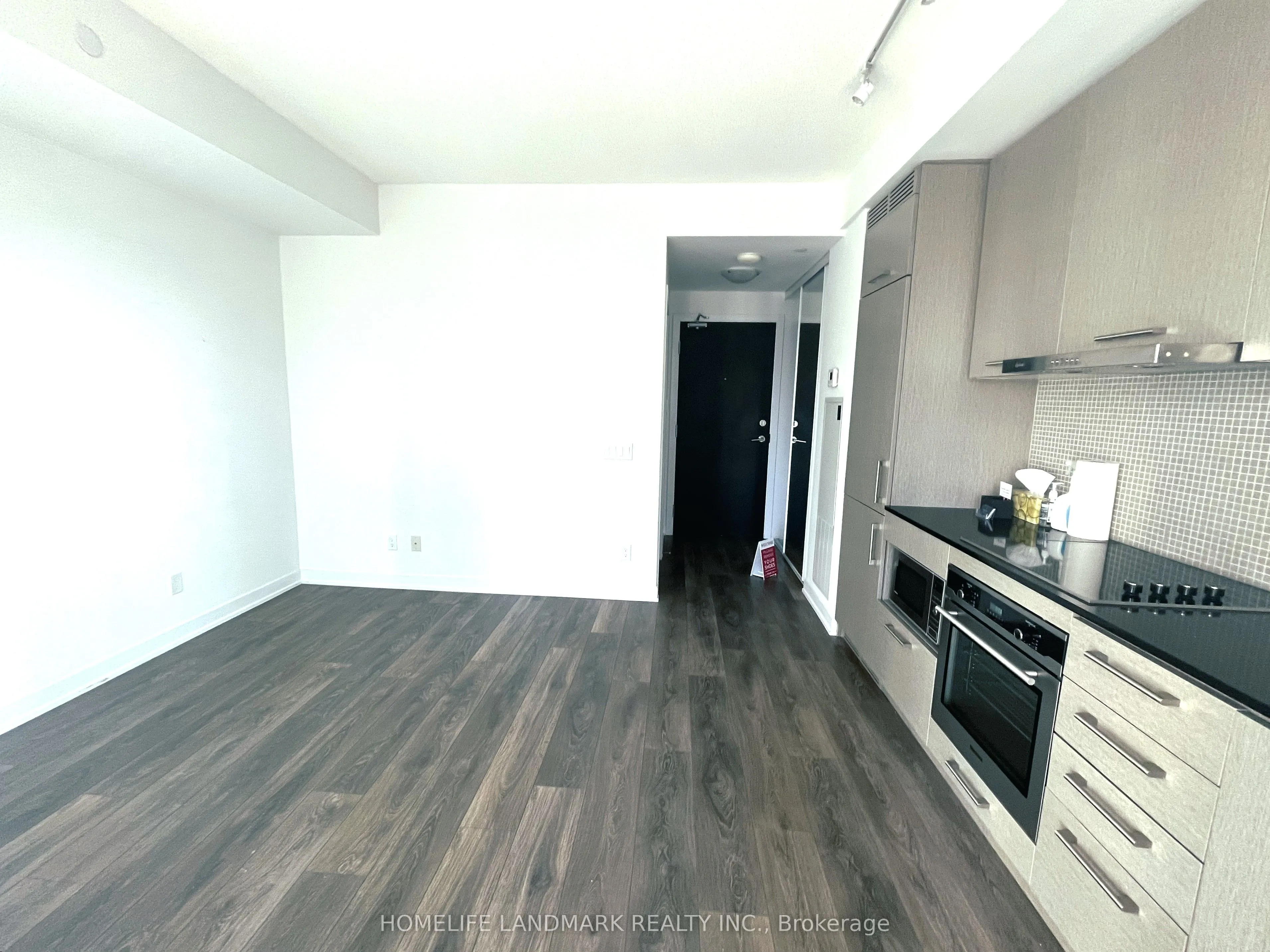 87 Peter Street, #1709