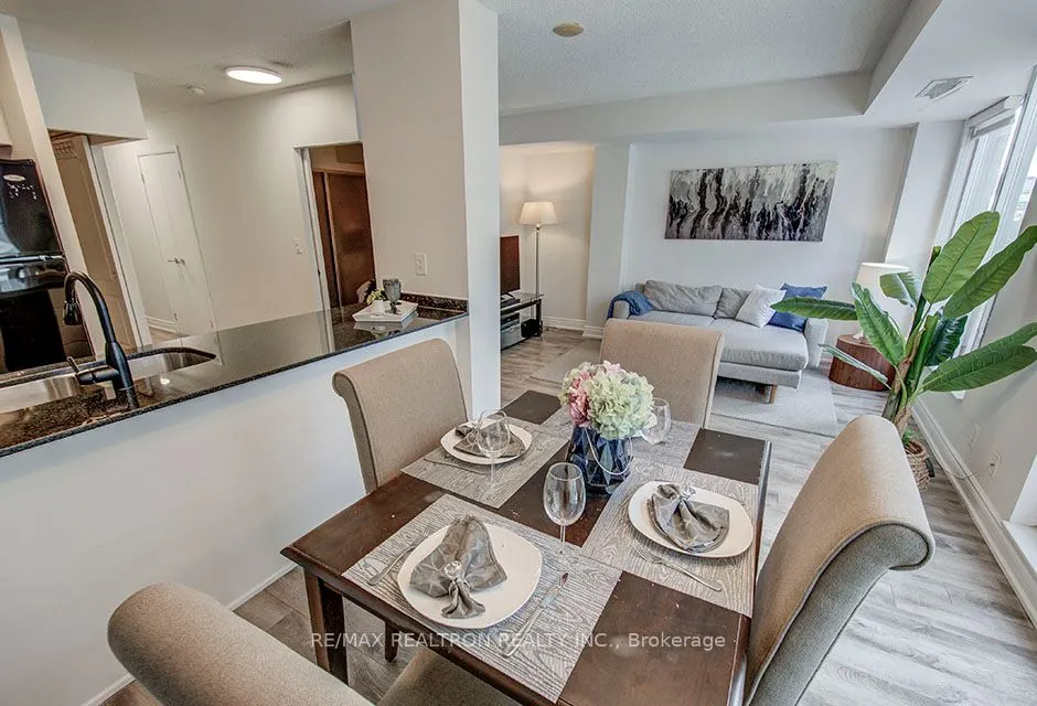 76 Shuter Street, #310
