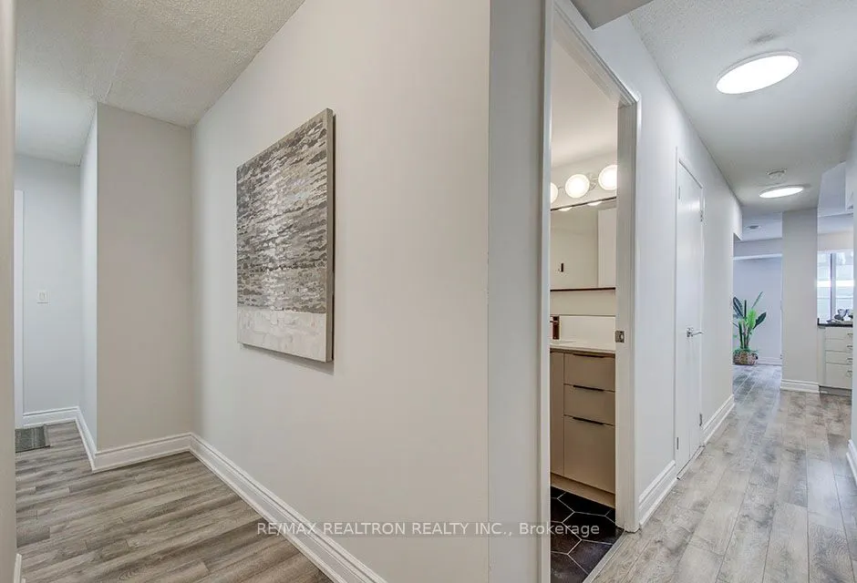 76 Shuter Street, #310