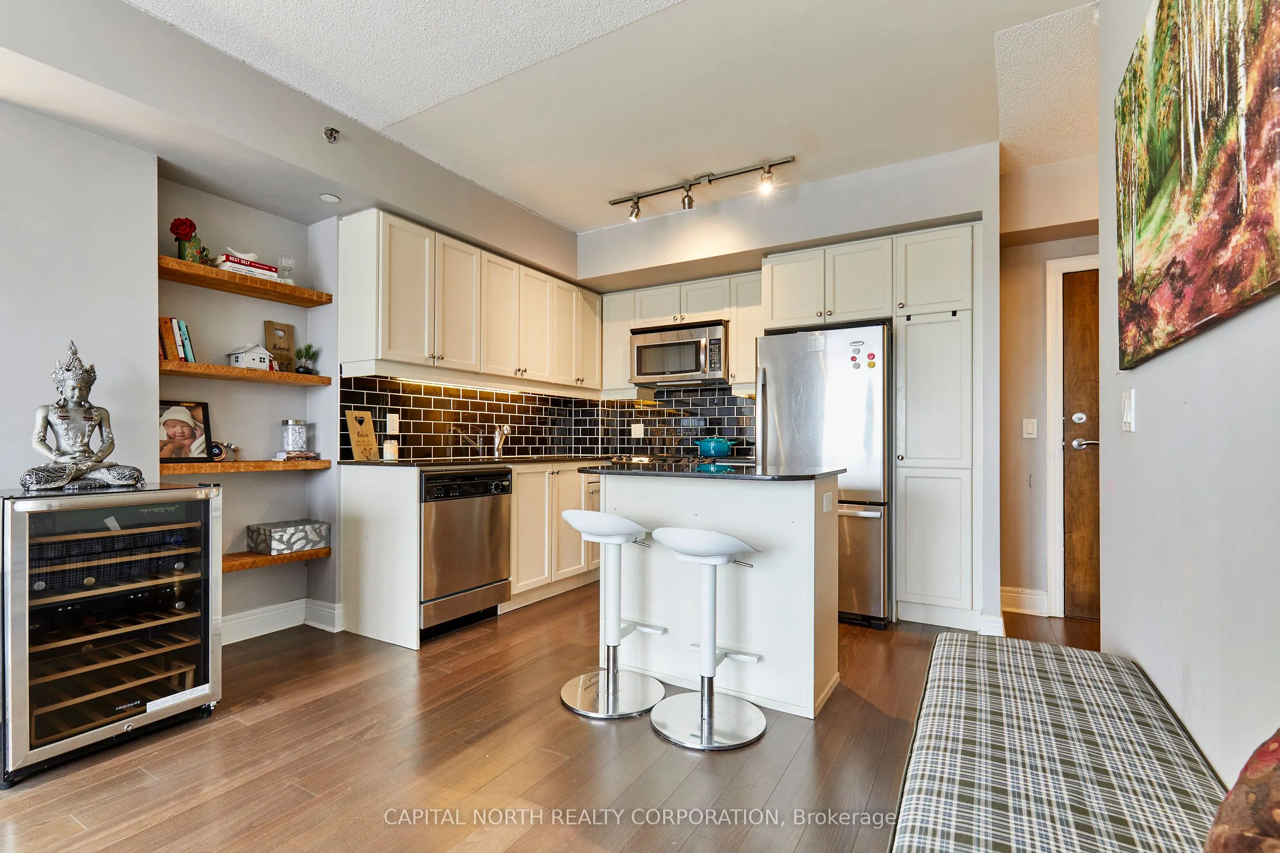 701 Sheppard Avenue W, #313