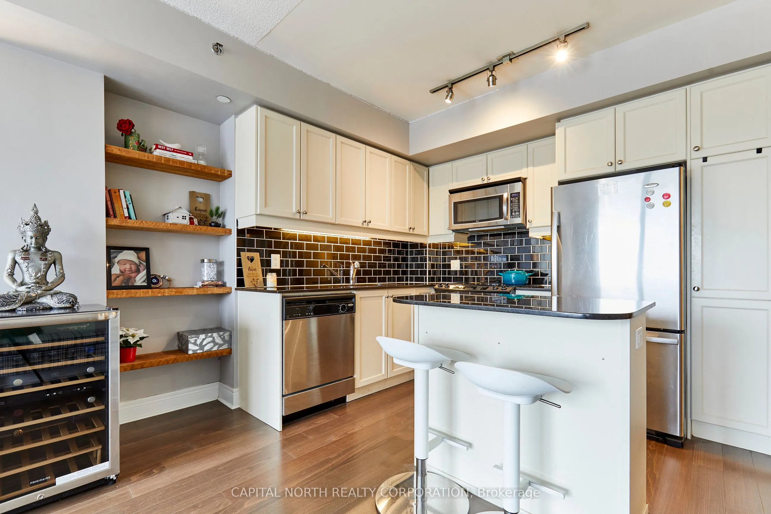 701 Sheppard Avenue W, #313