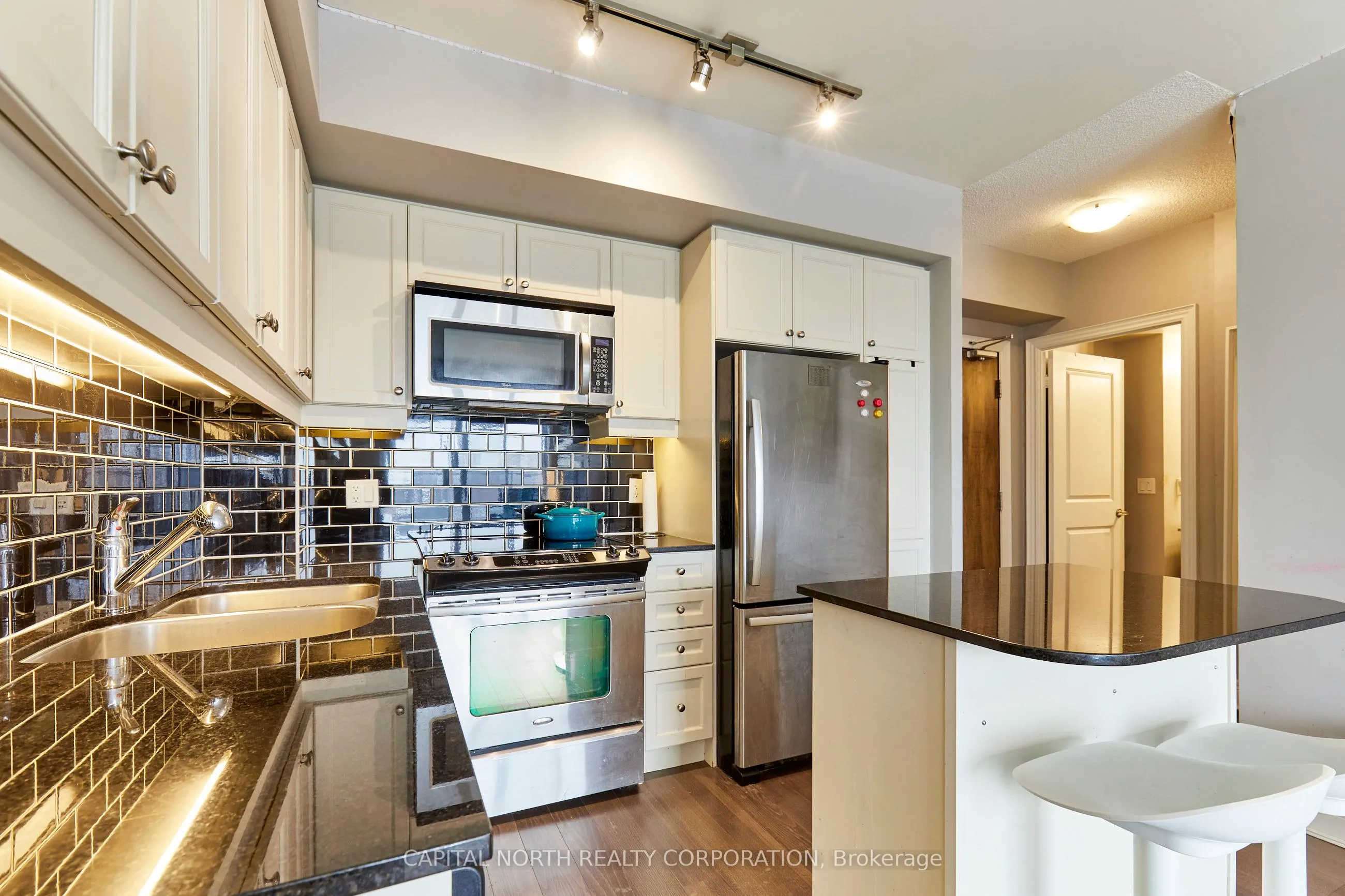 701 Sheppard Avenue W, #313