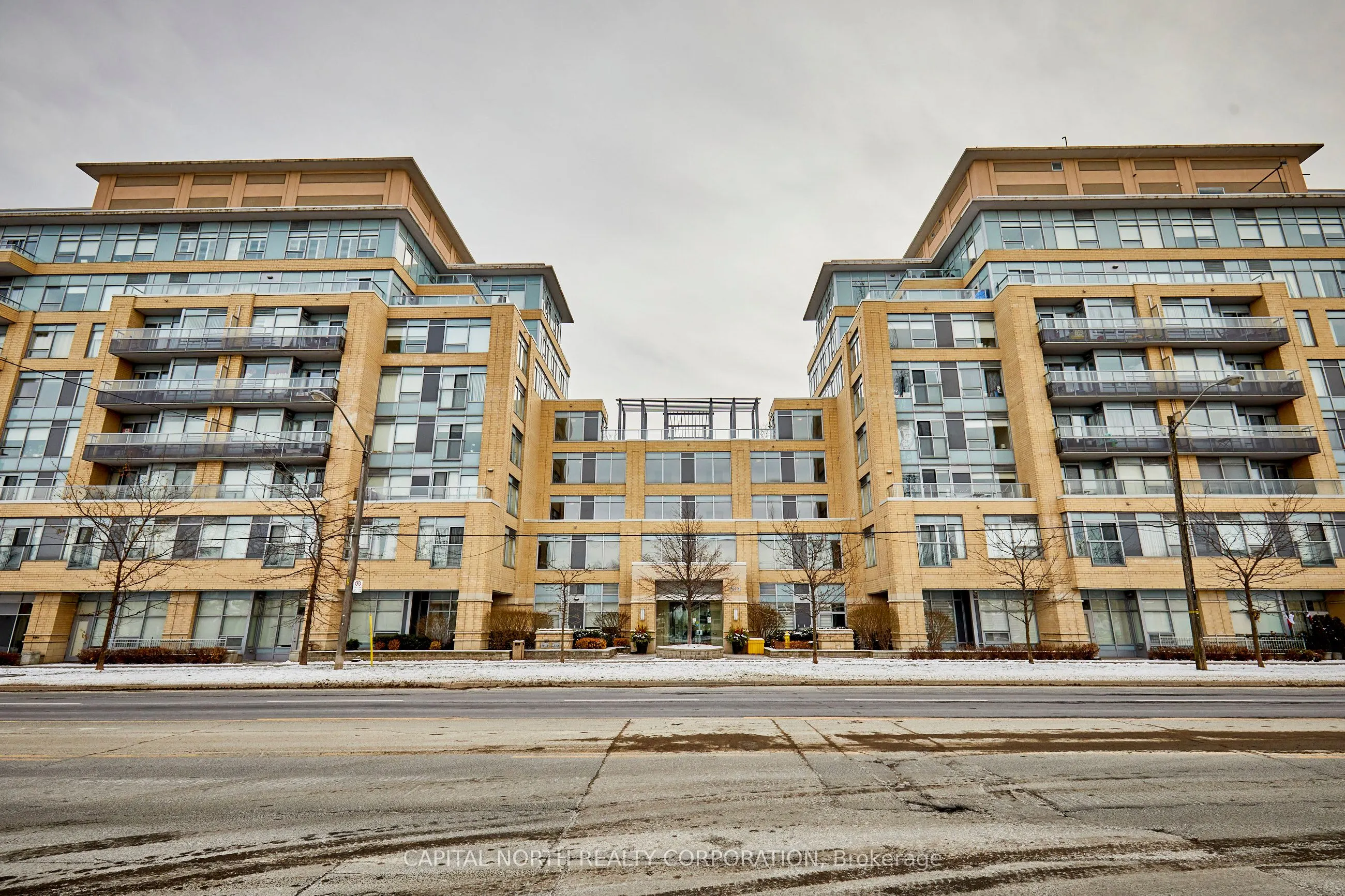 701 Sheppard Avenue W, #313