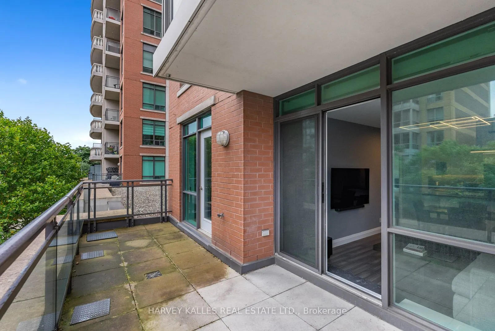 319 Merton Street, #219