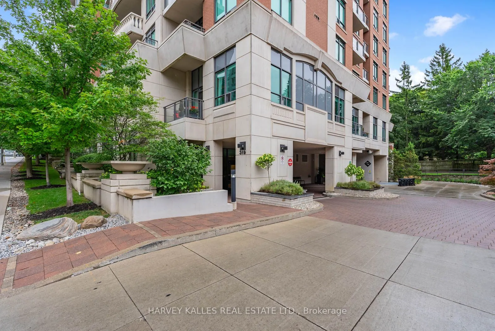 319 Merton Street, #219