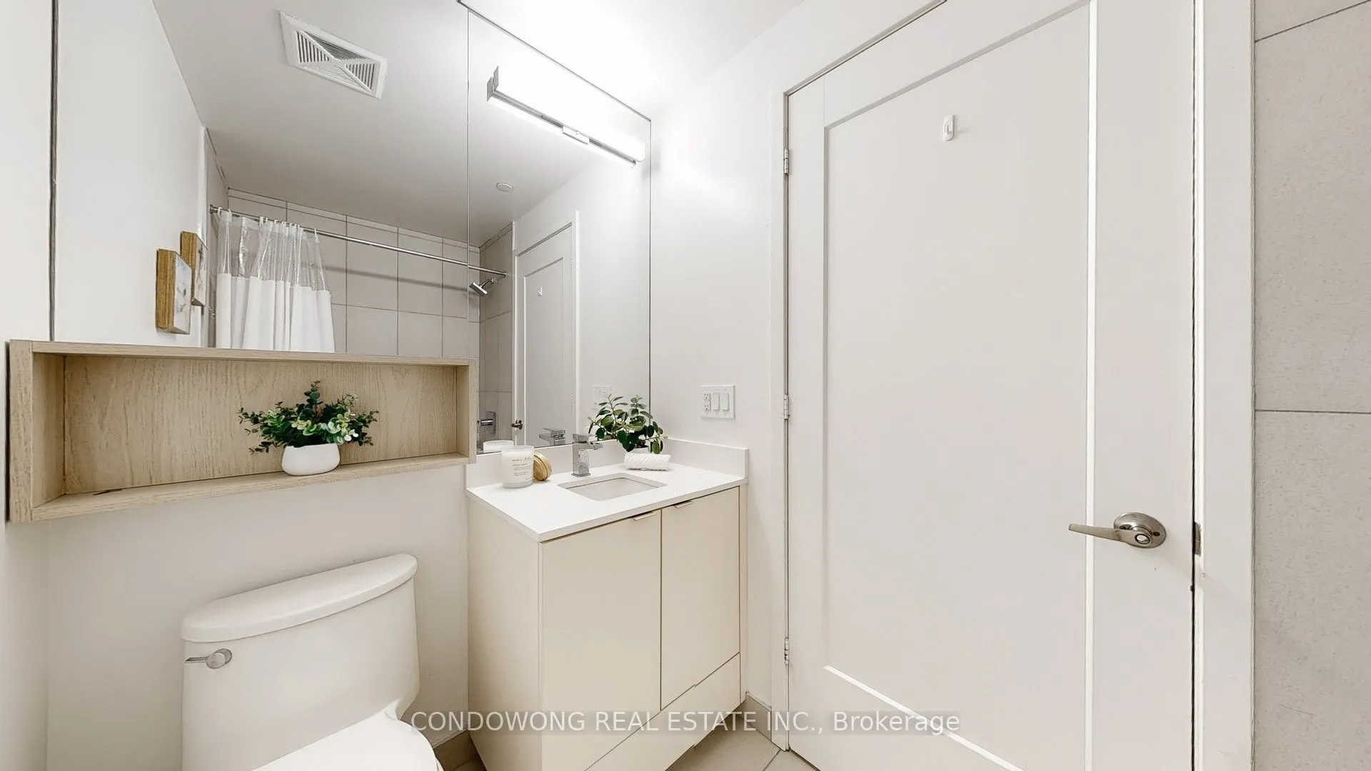 135 Lower Sherbourne Street, #1545